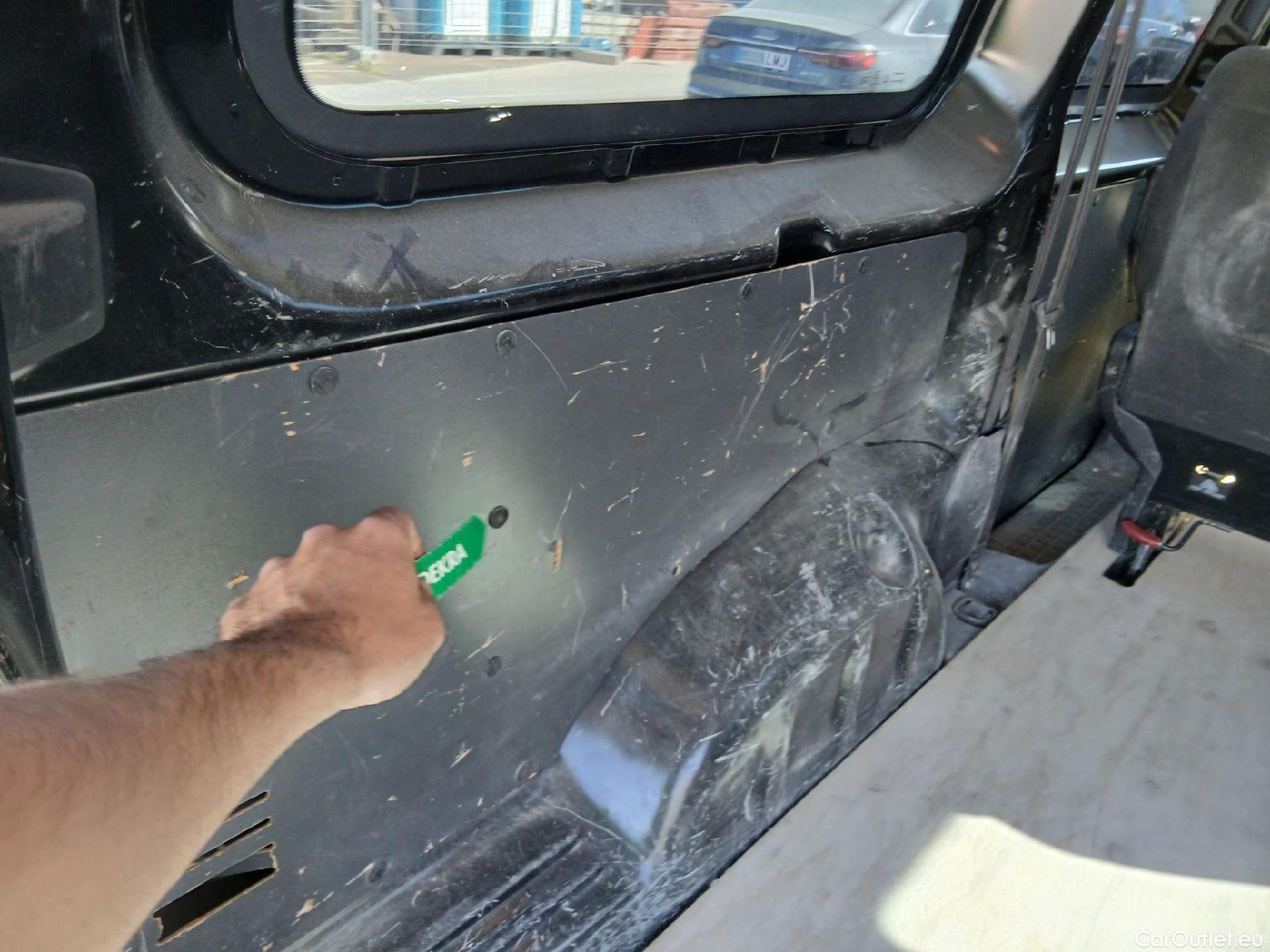  Opel  Vivaro OPEL  / 2019 / 4P / combi 1.5 Diésel 88kW (120CV) L Std Express #51