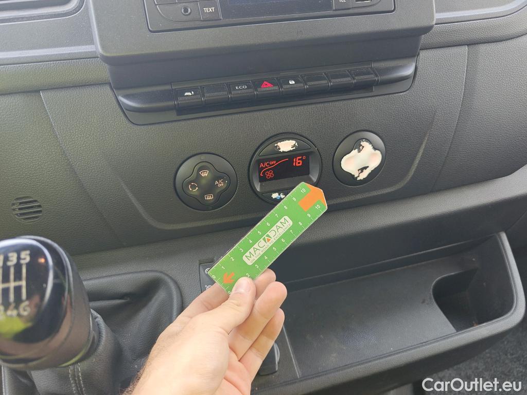  Nissan  NV400 NISSAN  / 2011 / 4P / furgón L2H2 3,5T 2.3dCi 99kW FWD Comfort #ISOTERMO# #48