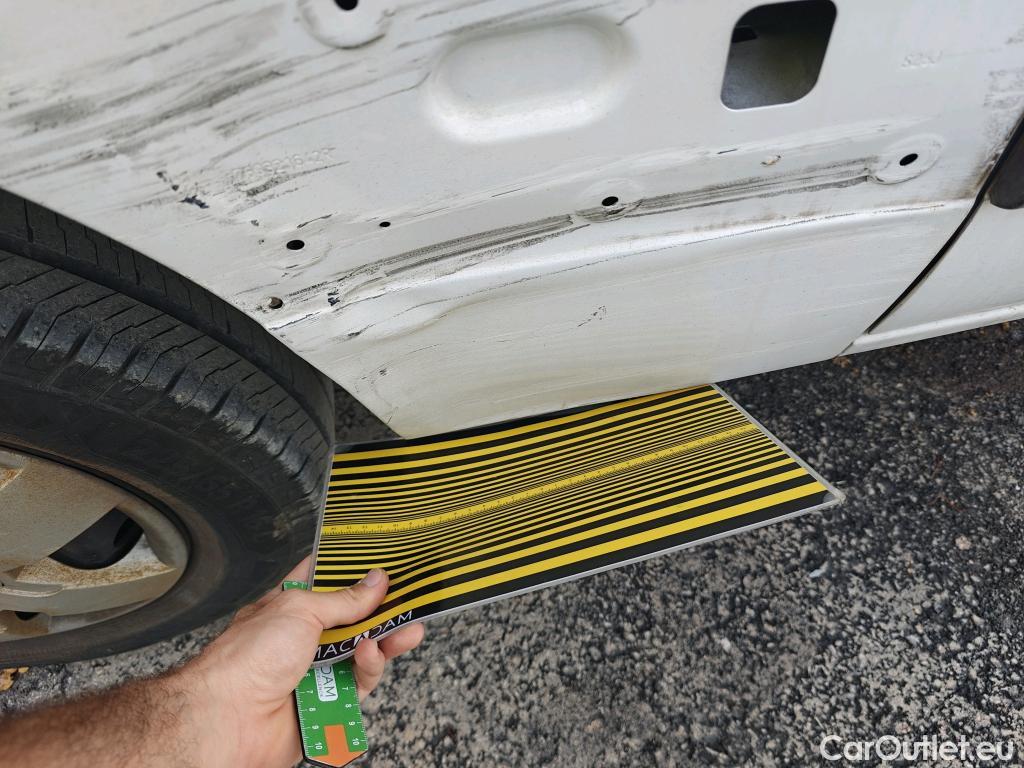  Nissan  NV400 NISSAN  / 2011 / 4P / furgón L2H2 3,5T 2.3dCi 99kW FWD Comfort #ISOTERMO# #5