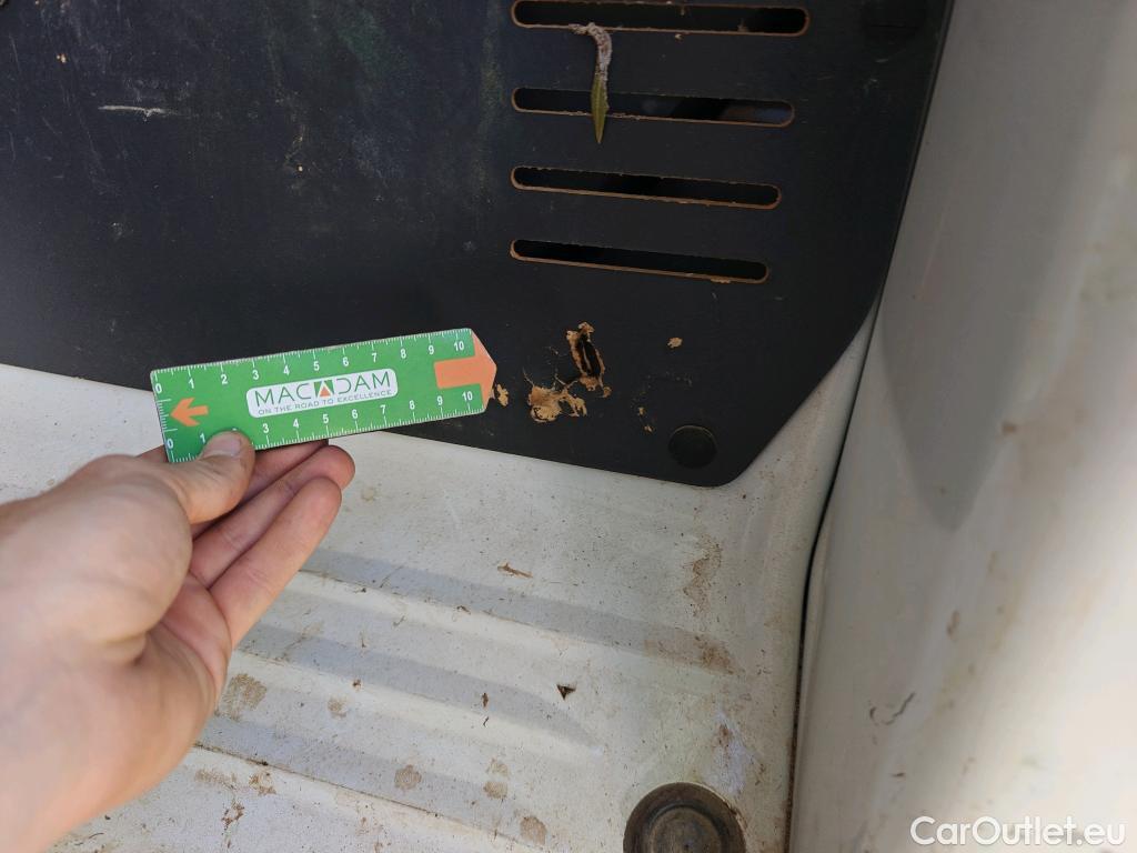  Peugeot  Expert PEUGEOT  / 2016 / 4P / furgón Furgón BlueHDi 100 S&S 6v Long #17