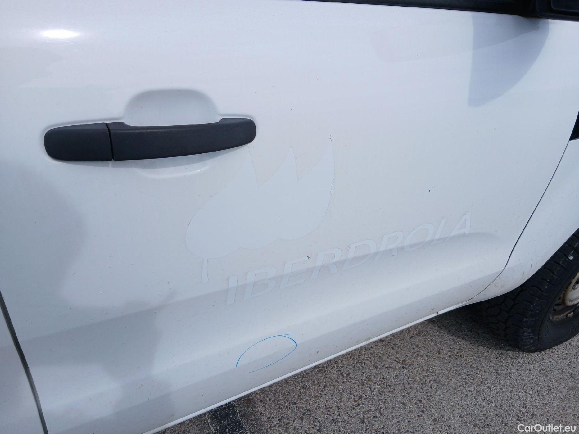  Ford  Ranger FORD  VU 4p 6G pickup 2.2 TDCi 118kW 4x4 Doble Cab. XL S/S #14