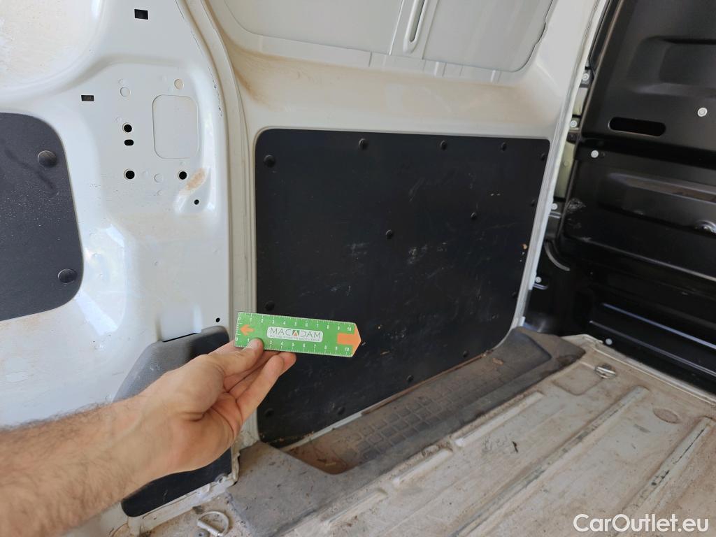  Peugeot  Expert PEUGEOT  / 2016 / 4P / furgón Furgón BlueHDi 100 S&S 6v Long #55