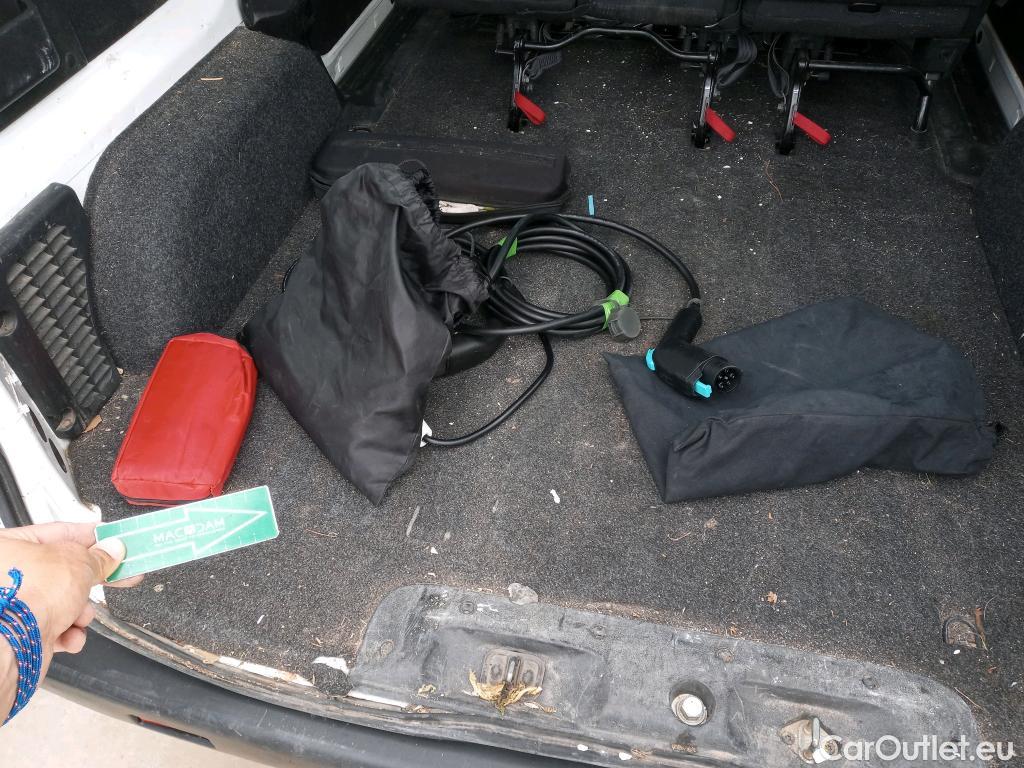  Nissan  NV200 NISSAN e- / 2009 / 5P / combi Combi 5 40 kWh PROFESIONAL #38