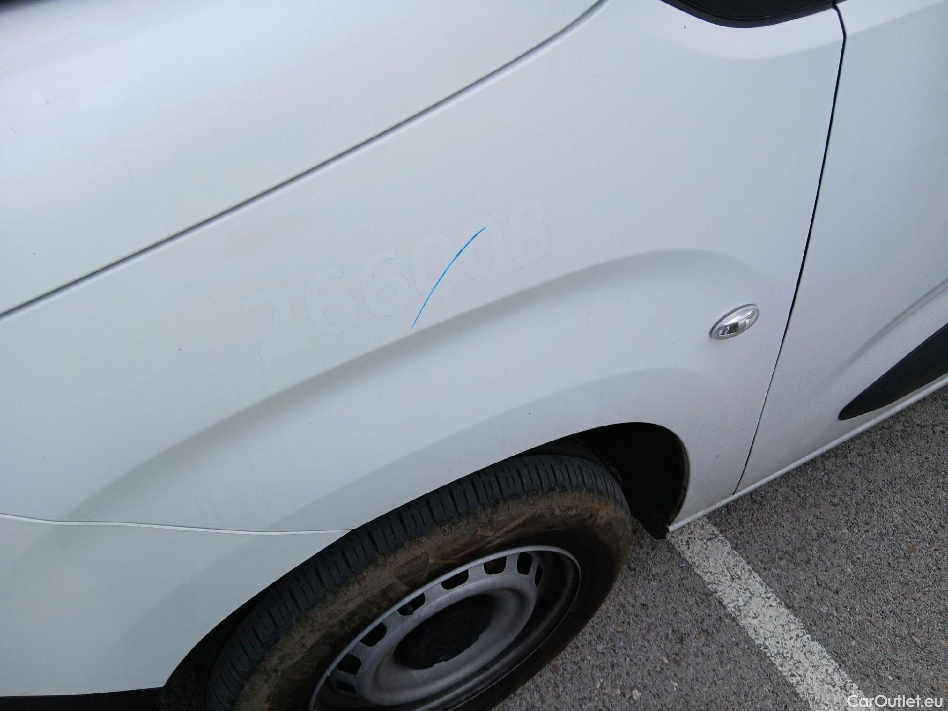  Citroen  Berlingo CITROEN  / 2018 / 4P / furgón derivado de turismo Talla M BlueHDi 100 CLUB #8