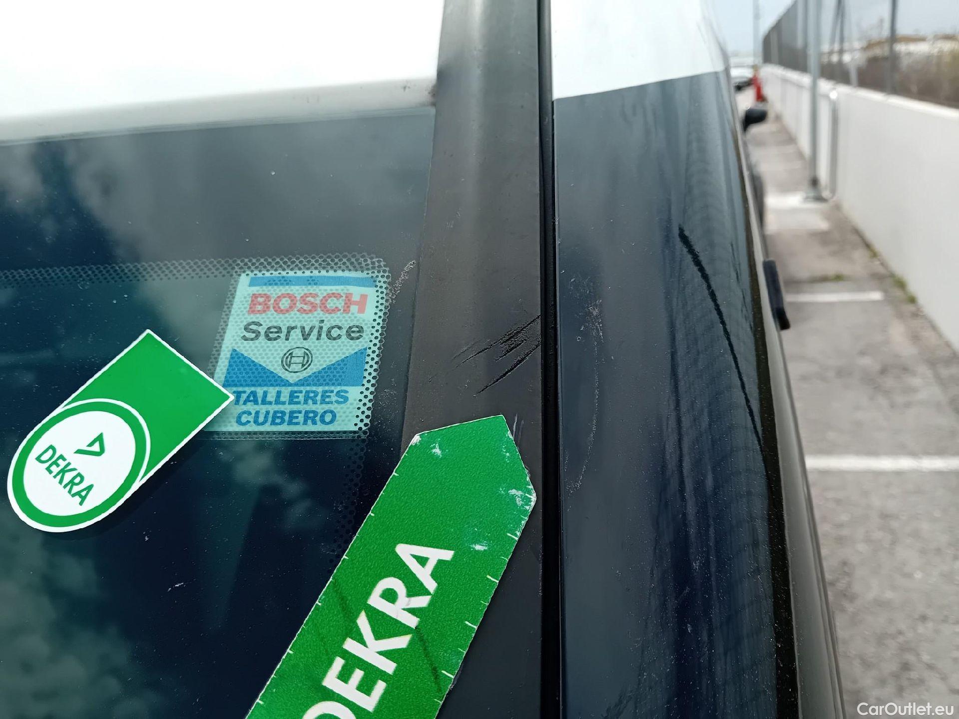  Fiat  Doblo FIAT Doblò Cargo/2015/4P/furgón derivado de turismo Cargo SX 1.6 Mjet 66kW (90CV) (AC) #25