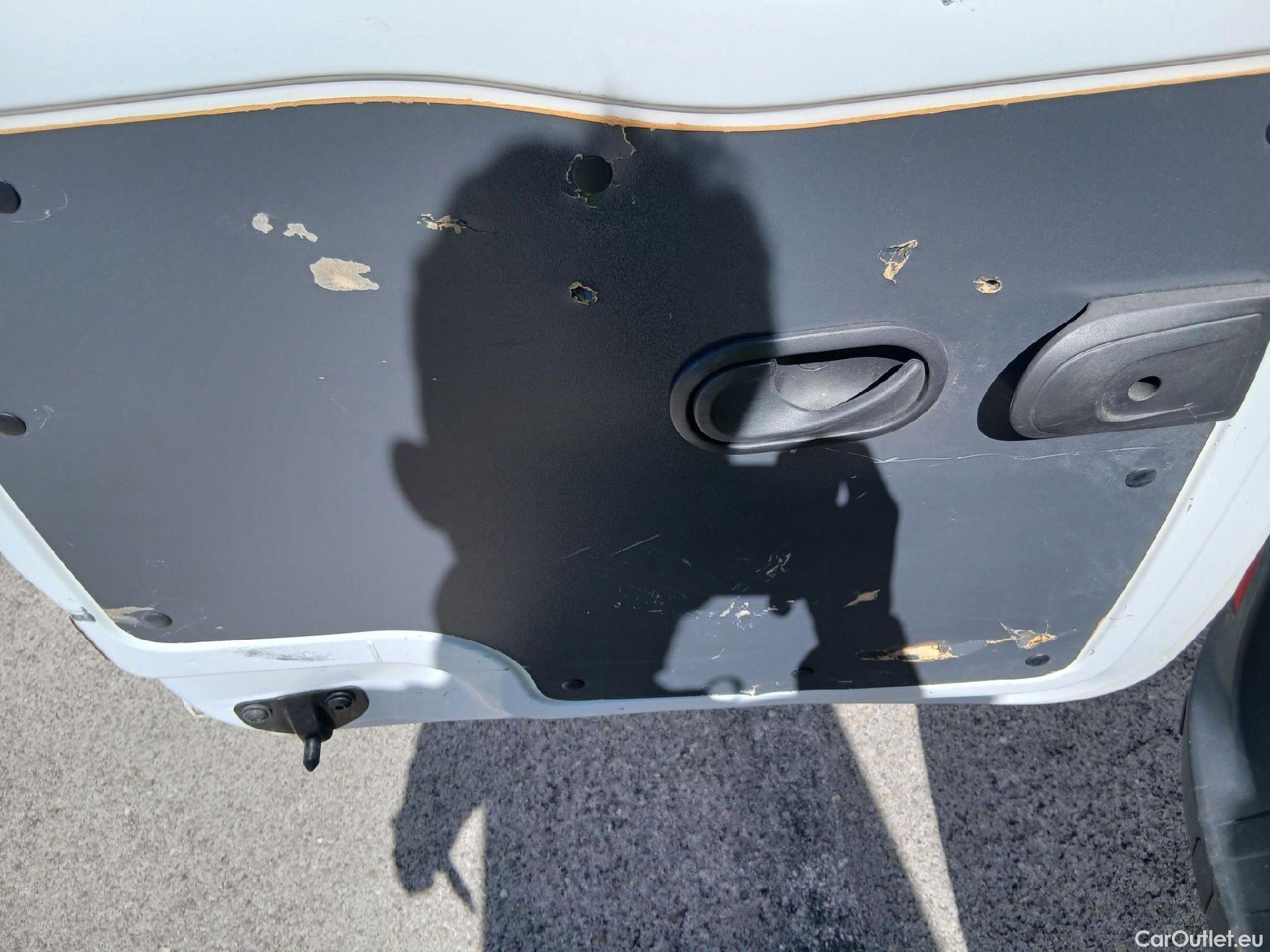  Renault  Kangoo RENAULT  Furgón/2013/3P/furgón derivado de turismo Profesional dCi 55 kW (75 CV) #23