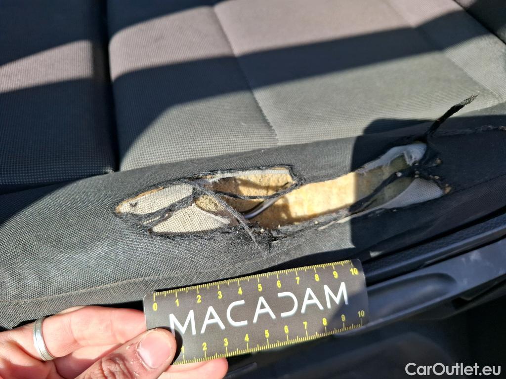  Volkswagen  Crafter VOLKSWAGEN  / 2017 / 4P / Fourgon tôlé 2.0 TDI 140 35 L4H3 Procab Business Line #18