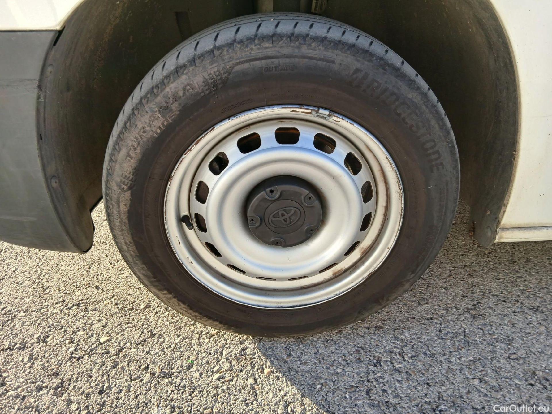  Toyota  Proace TOYOTA  City/2020/4P/furgón derivado de turismo 1.5D 56kW (75CV) GX 650kg Media #12