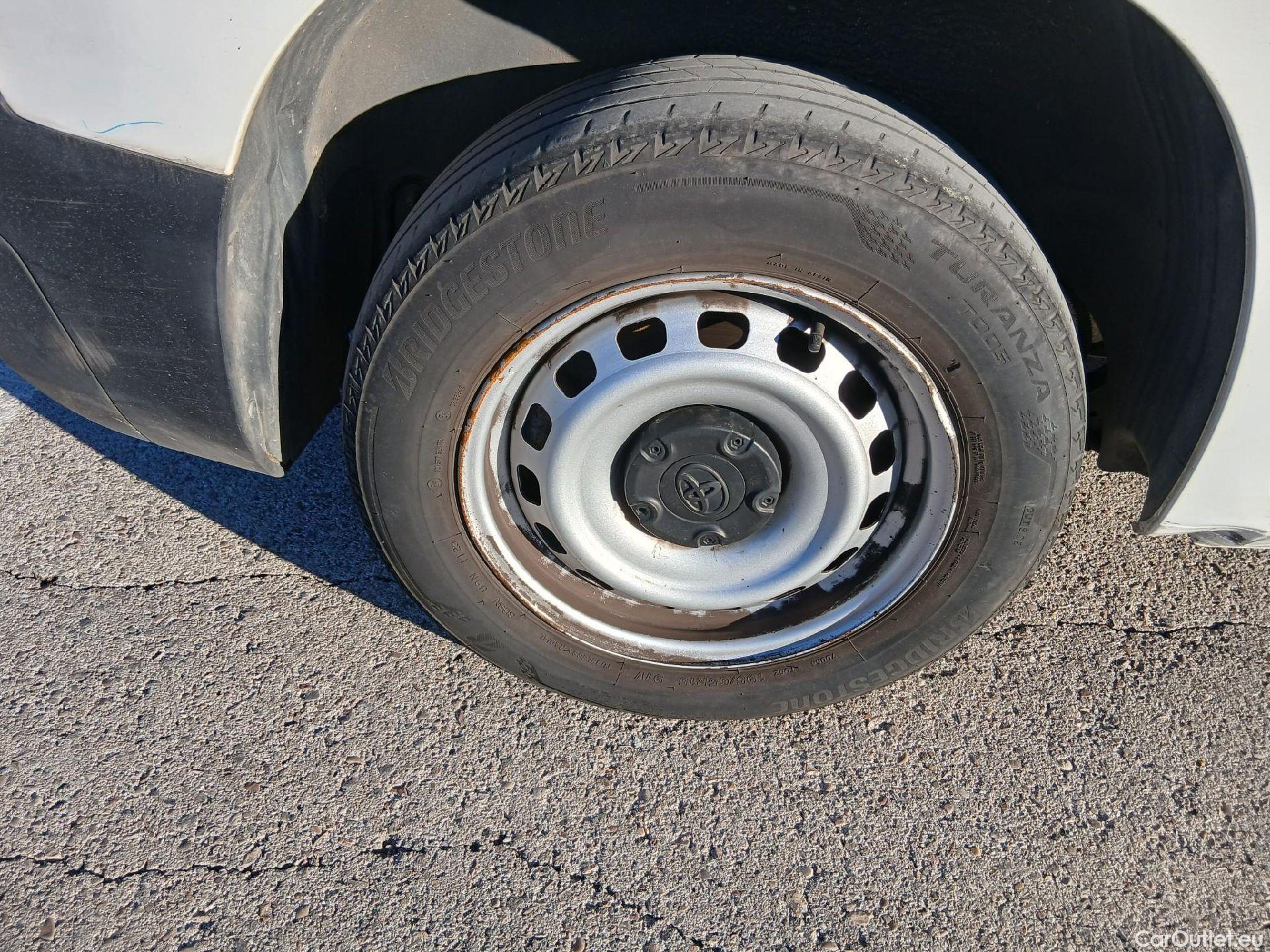  Toyota  Proace TOYOTA  City/2020/4P/furgón derivado de turismo 1.5D 56kW (75CV) GX 650kg Media #39