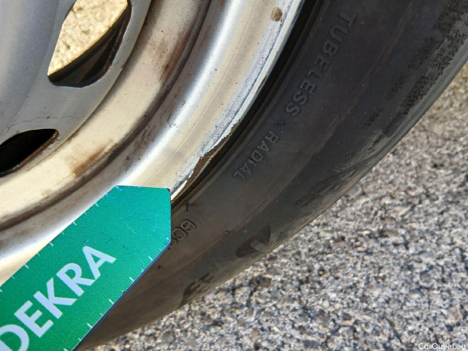  Toyota  Proace TOYOTA  City/2020/4P/furgón derivado de turismo 1.5D 56kW (75CV) GX 650kg Media #13