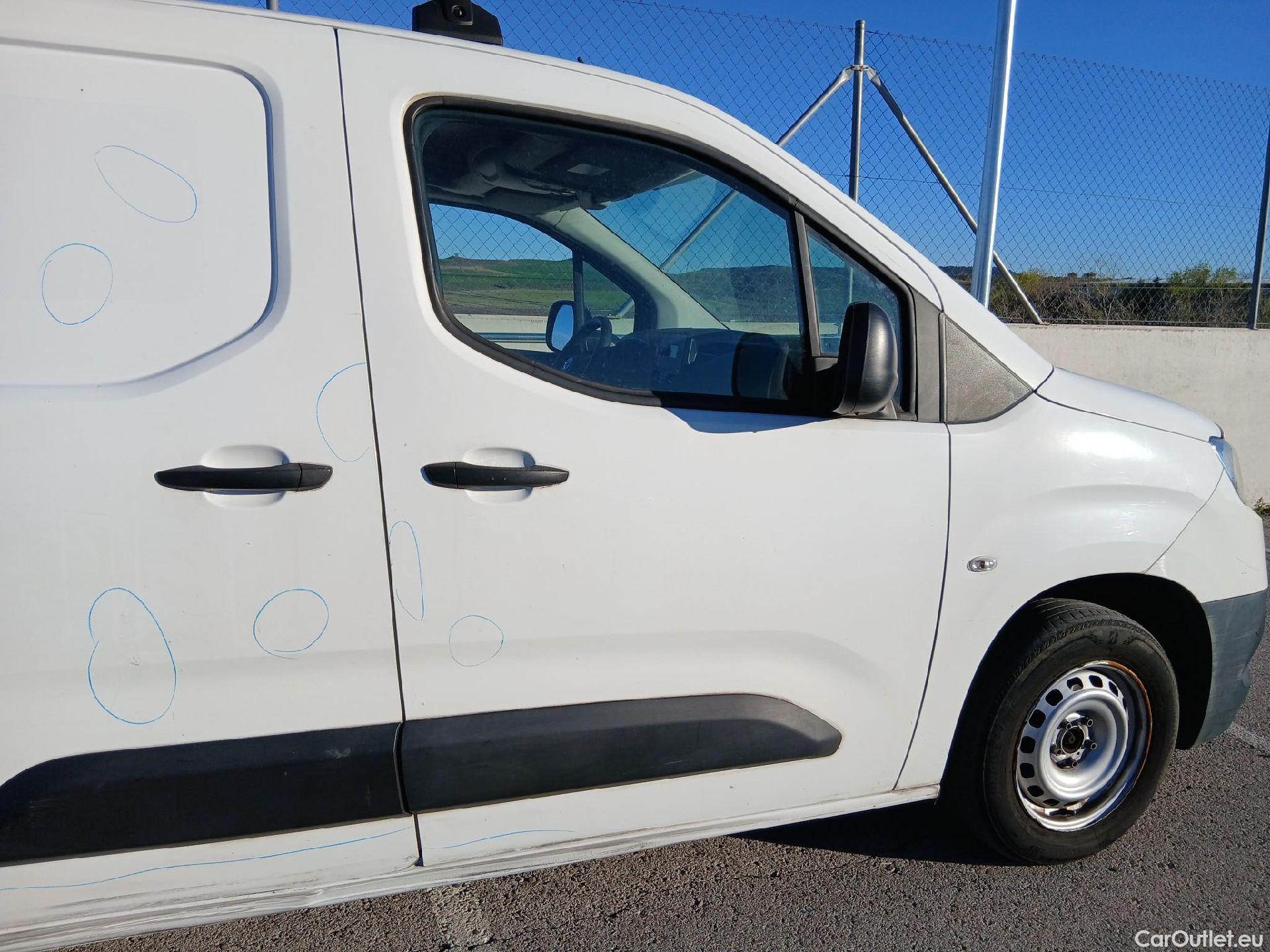  Toyota  Proace TOYOTA  City/2020/4P/furgón derivado de turismo 1.5D 56kW (75CV) GX 650kg Media #47