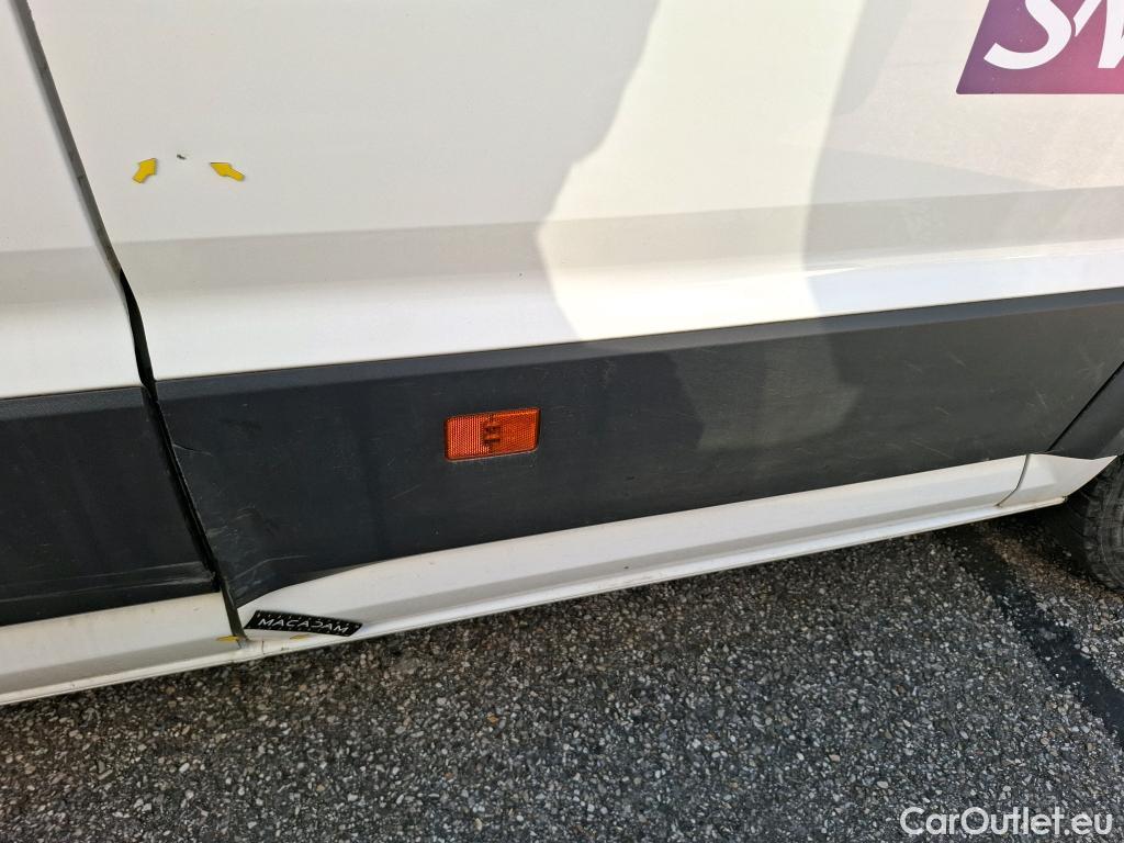  Volkswagen  Crafter VOLKSWAGEN  / 2017 / 4P / Fourgon tôlé 2.0 TDI 140 35 L4H3 Procab Business Line #25