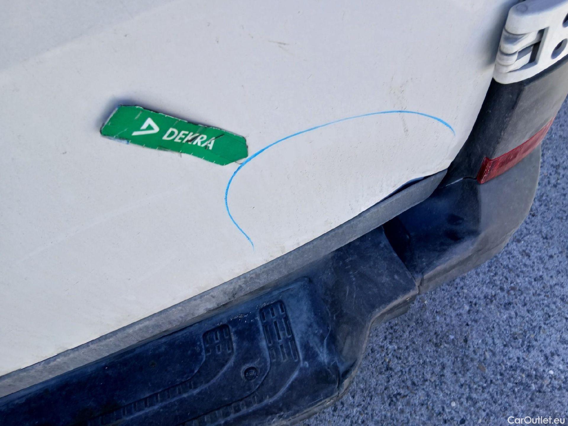  Volkswagen  Crafter  Furgón Furgón 35 BL TA FWD 2.0 TDI 140CV MT6 E6 #40