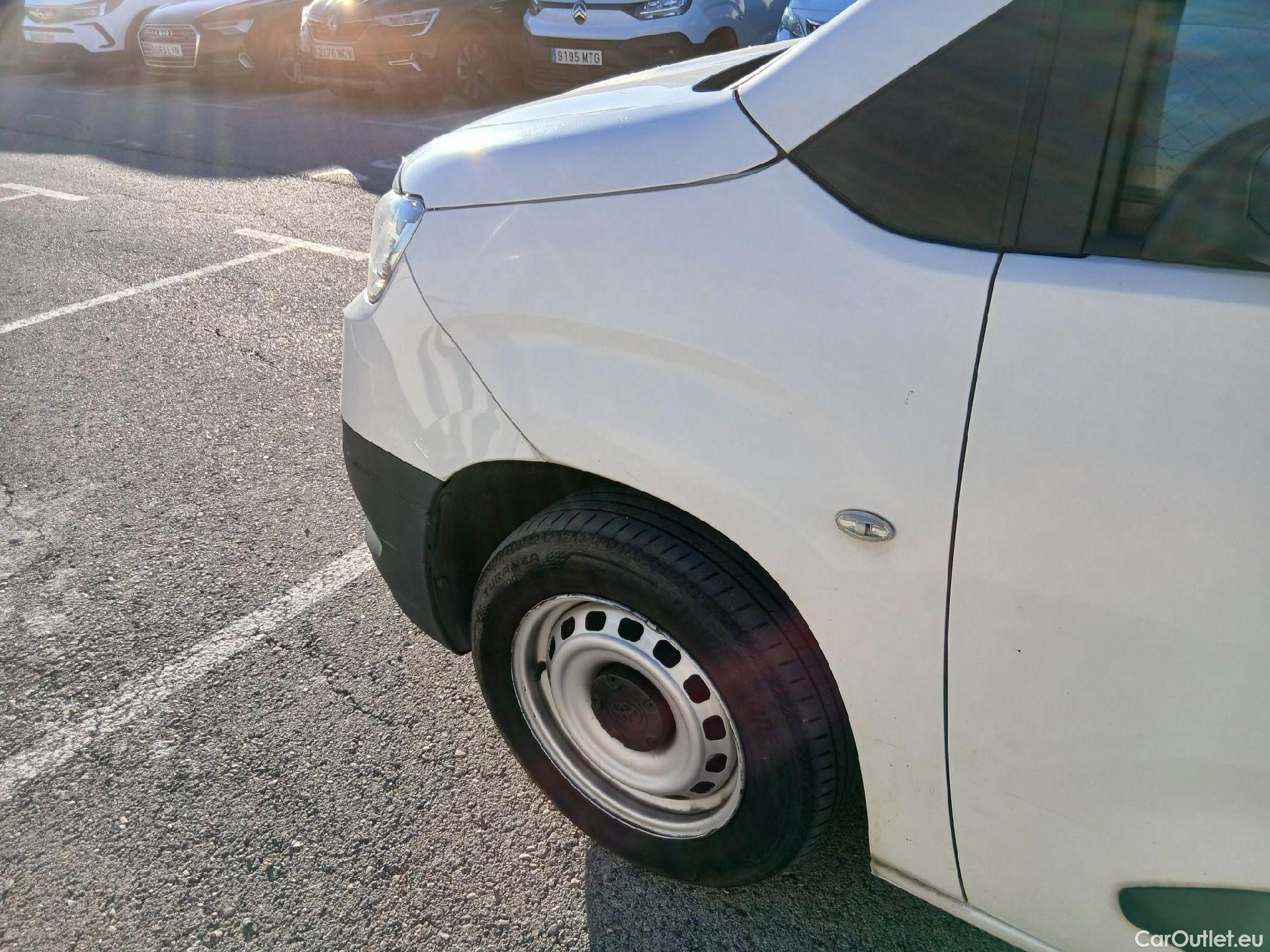  Toyota  Proace TOYOTA  City/2020/4P/furgón derivado de turismo 1.5D 56kW (75CV) GX 650kg Media #10