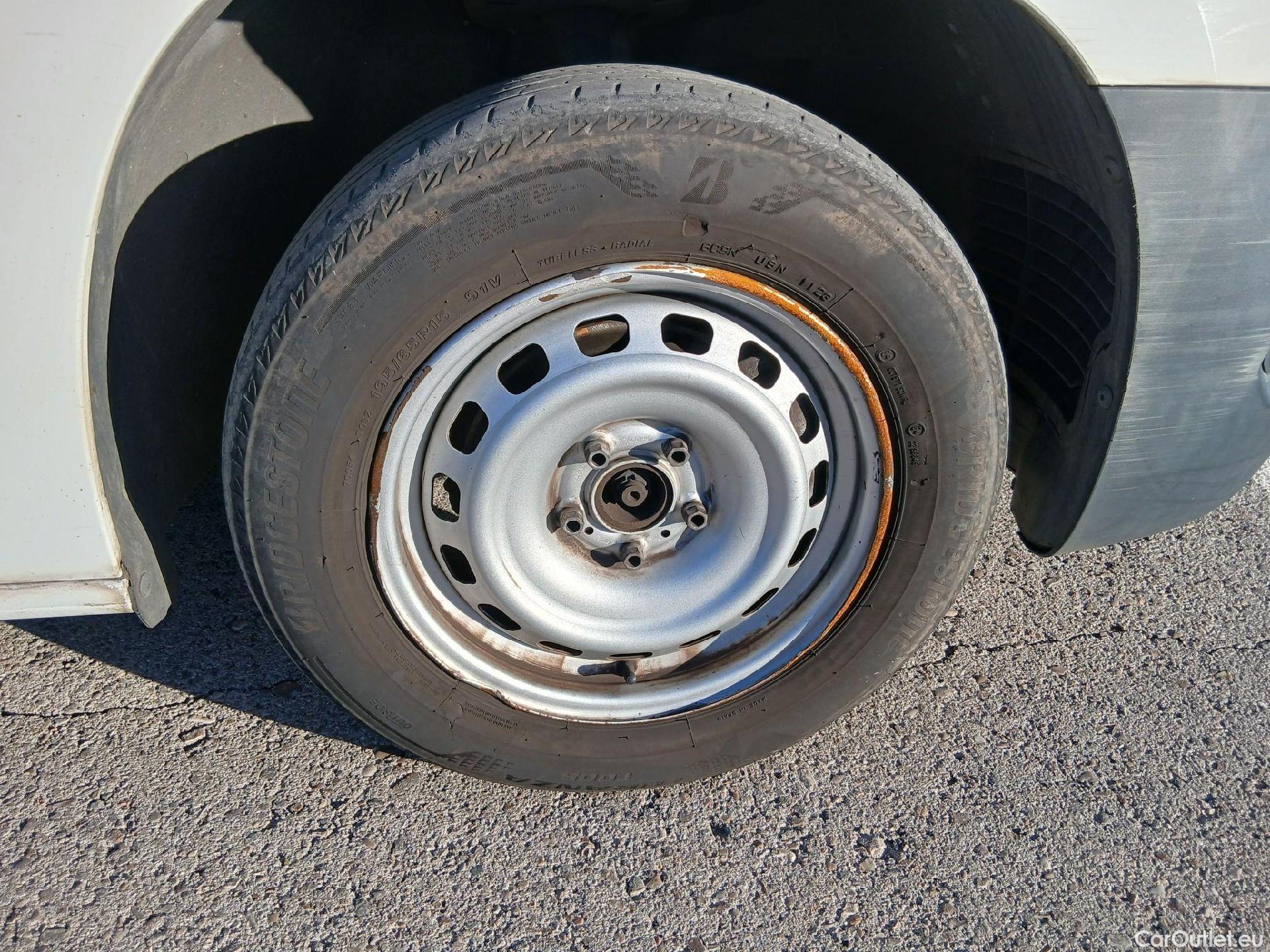  Toyota  Proace TOYOTA  City/2020/4P/furgón derivado de turismo 1.5D 56kW (75CV) GX 650kg Media #53