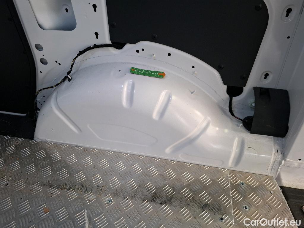  Volkswagen  Caddy VOLKSWAGEN  Cargo / 2020 / 4P / Fourgonnette 2.0 TDI 75ch Business #11