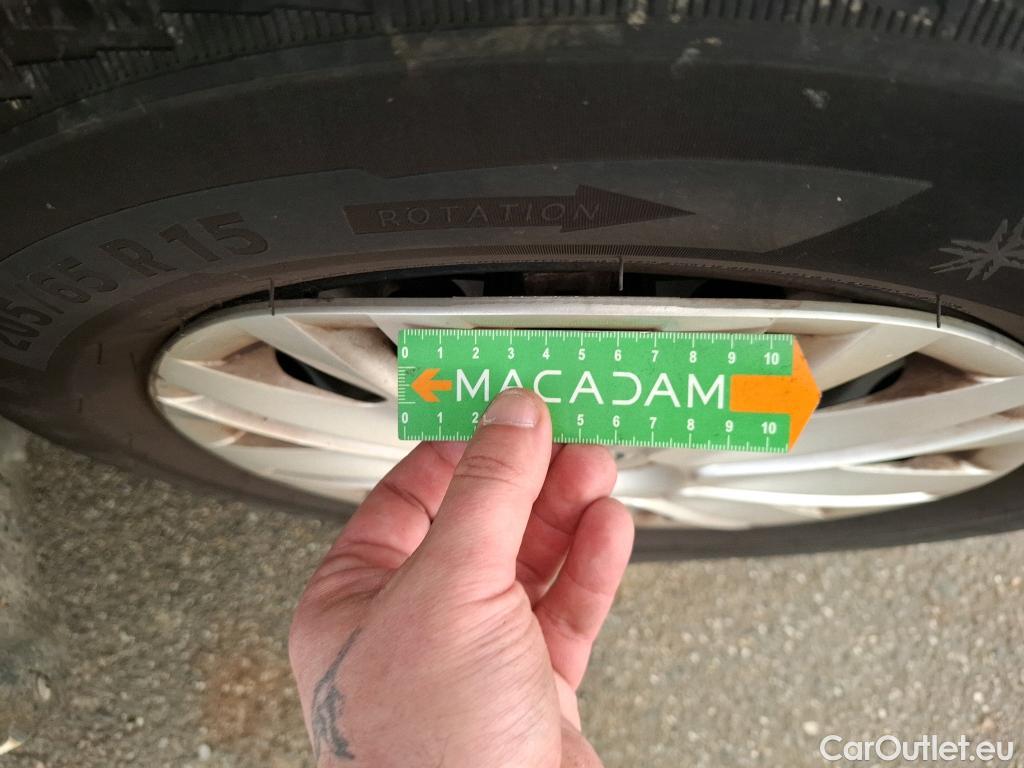  Volkswagen  Caddy VOLKSWAGEN  Cargo / 2020 / 4P / Fourgonnette 2.0 TDI 75ch Business #28