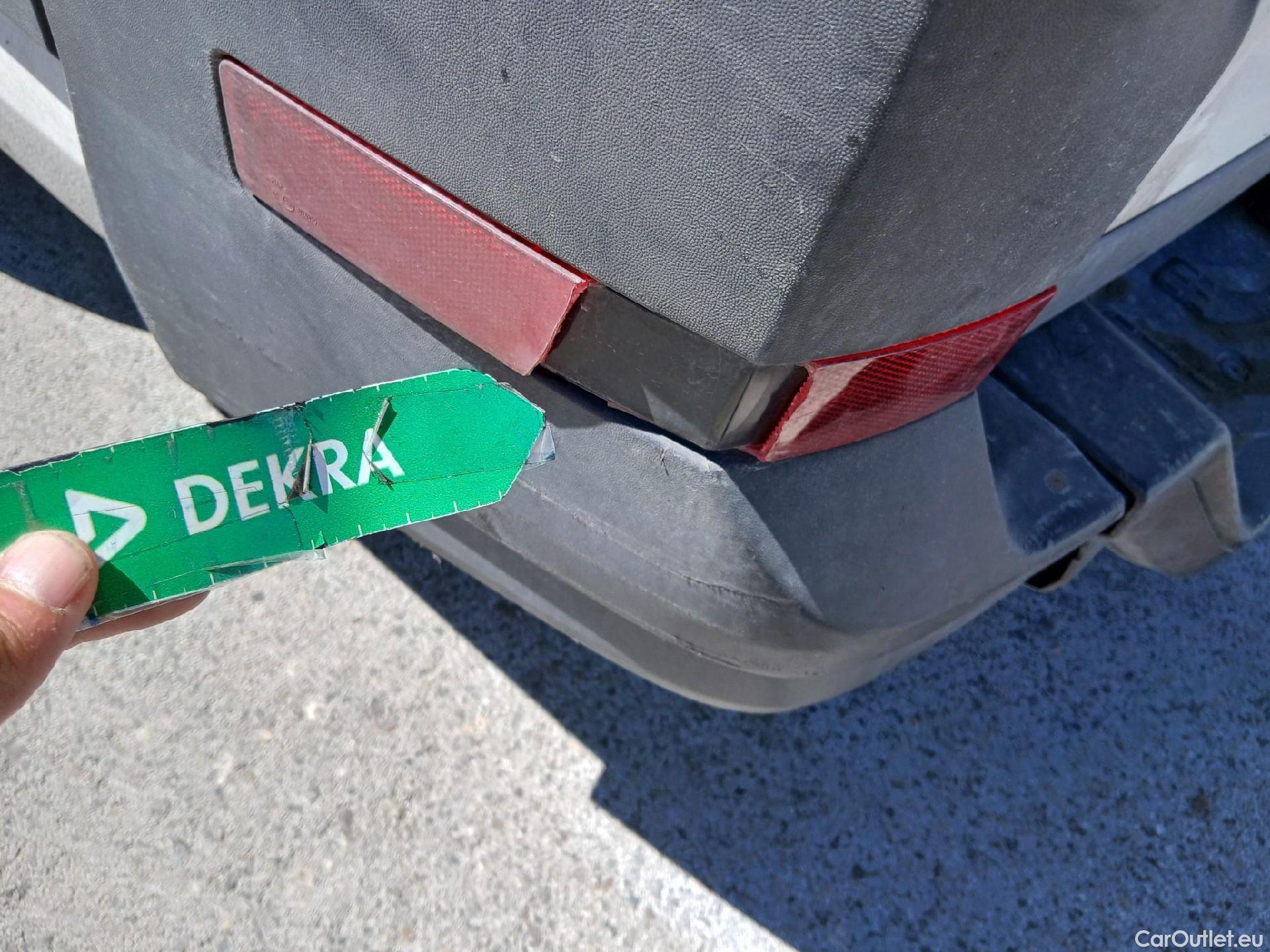  Volkswagen  Crafter  Furgón Furgón 35 BL TA FWD 2.0 TDI 140CV MT6 E6 #30