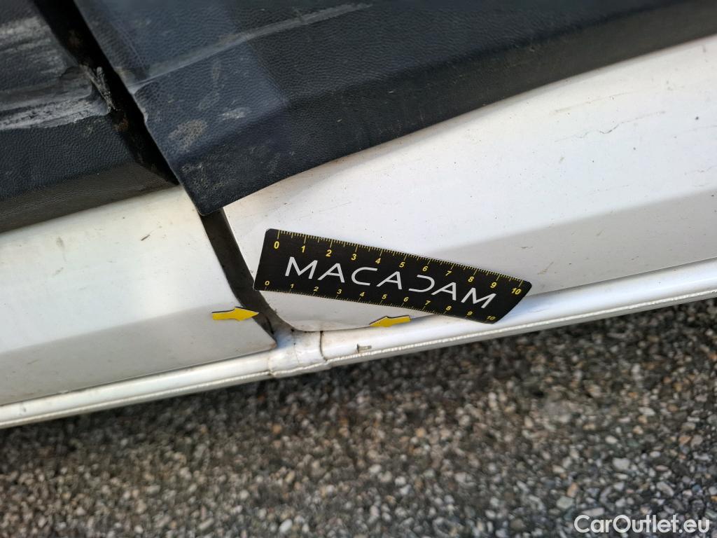  Volkswagen  Crafter VOLKSWAGEN  / 2017 / 4P / Fourgon tôlé 2.0 TDI 140 35 L4H3 Procab Business Line #26