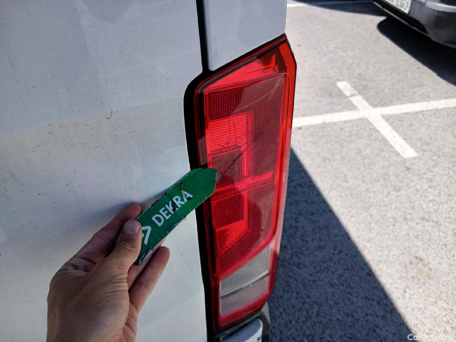  Volkswagen  Crafter  Furgón Furgón 35 BL TA FWD 2.0 TDI 140CV MT6 E6 #41