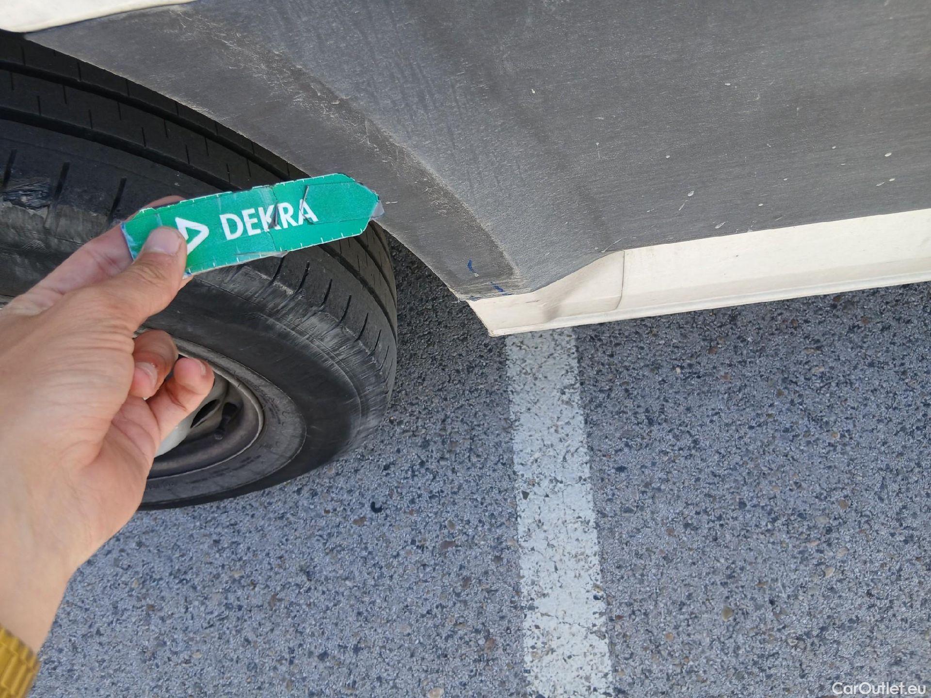  Volkswagen  Crafter  Furgón Furgón 35 BL TA FWD 2.0 TDI 140CV MT6 E6 #59