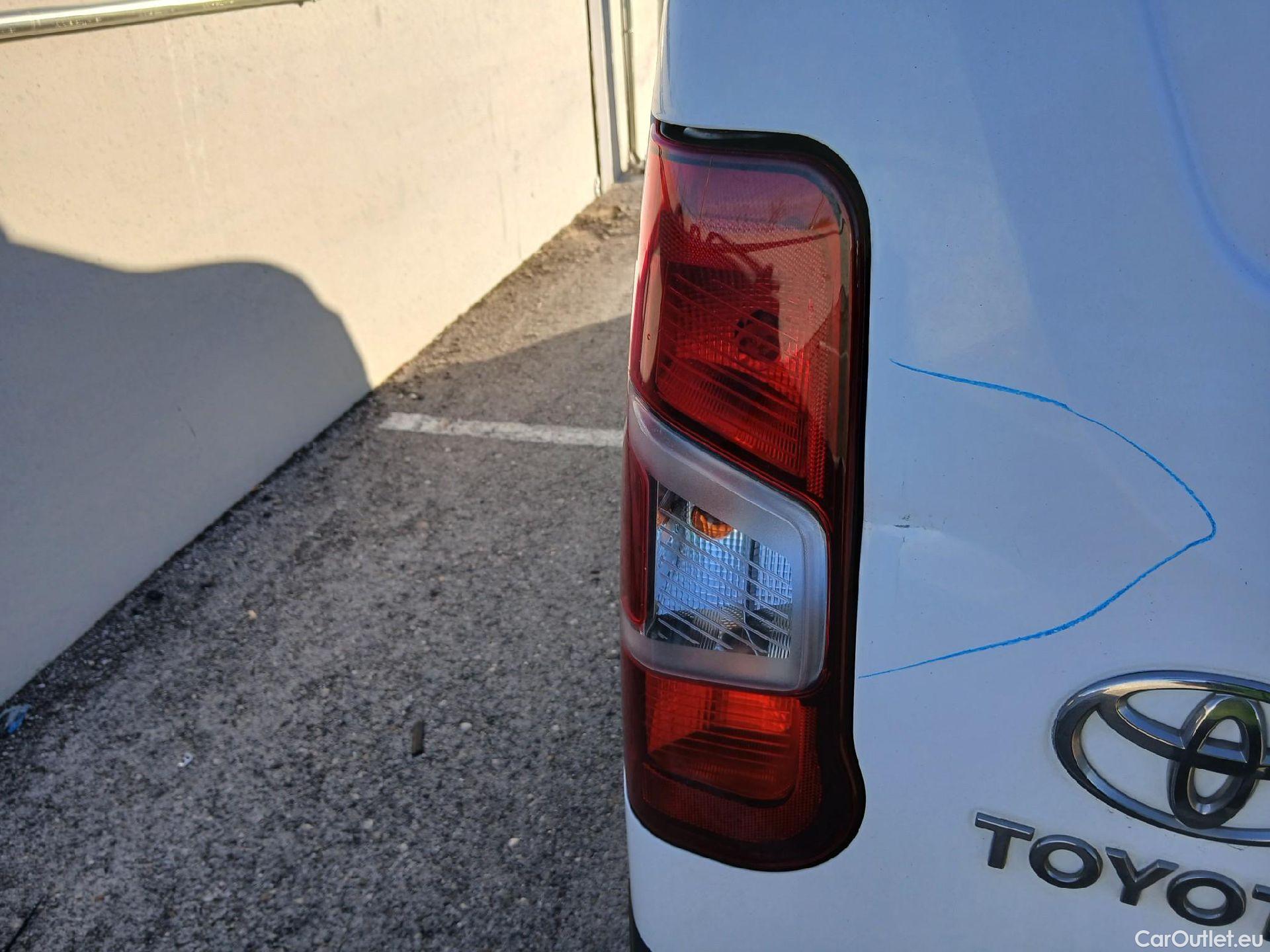  Toyota  Proace TOYOTA  City/2020/4P/furgón derivado de turismo 1.5D 56kW (75CV) GX 650kg Media #30