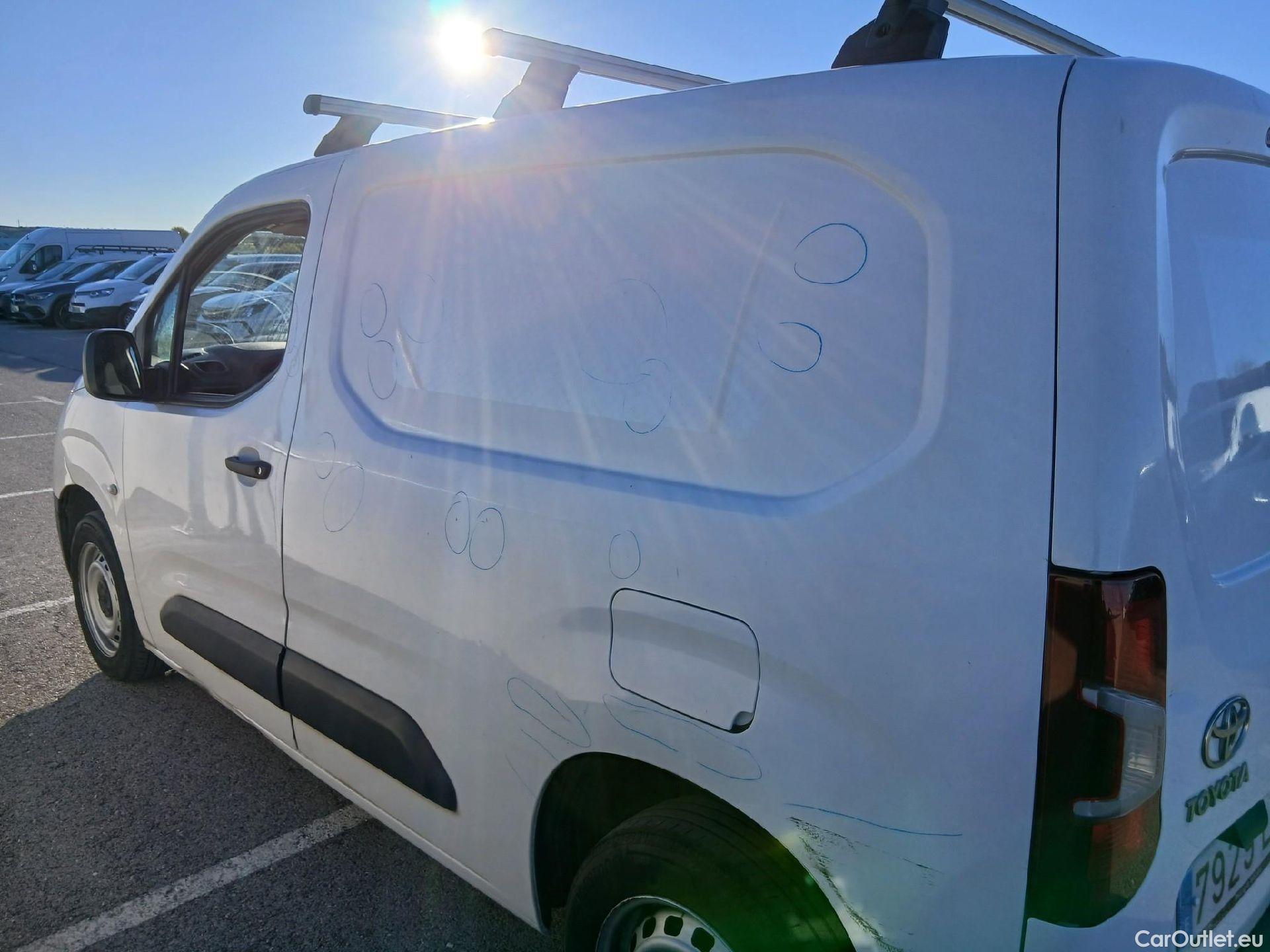  Toyota  Proace TOYOTA  City/2020/4P/furgón derivado de turismo 1.5D 56kW (75CV) GX 650kg Media #21
