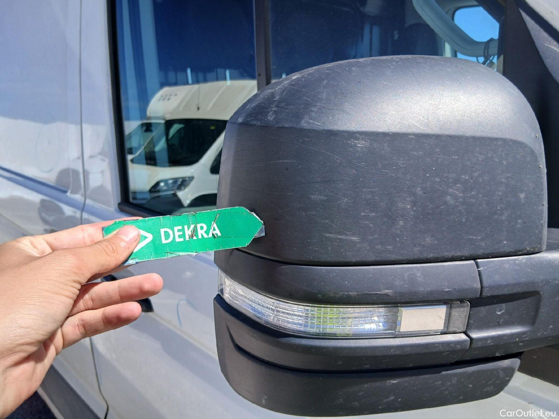  Volkswagen  Crafter  Furgón Furgón 35 BL TA FWD 2.0 TDI 140CV MT6 E6 #64