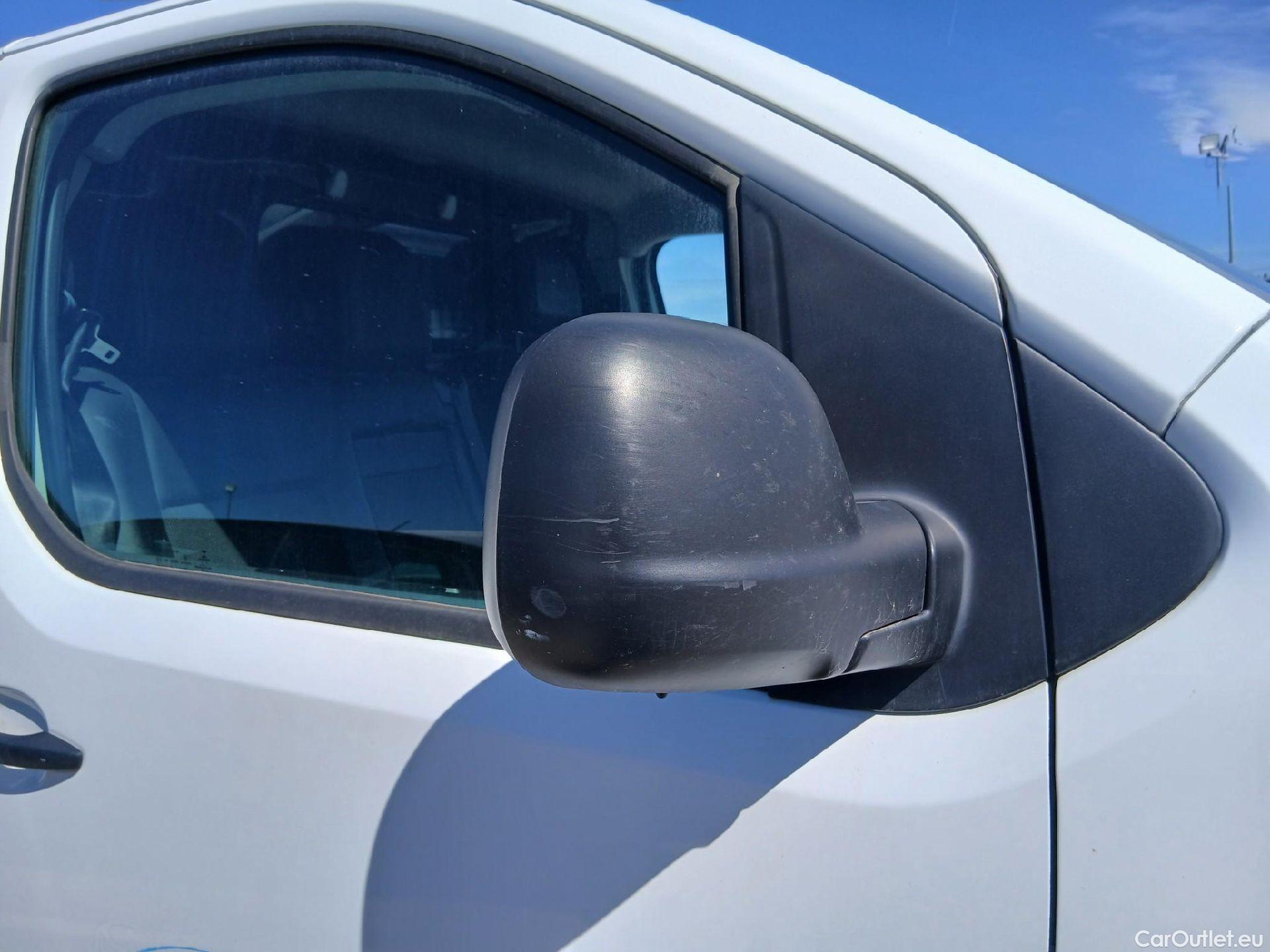  Toyota  Proace TOYOTA  / 2016 / 4P / furgón FU. MEDIO (L1) 2.0D 90kW COMFORT CARGA + #38