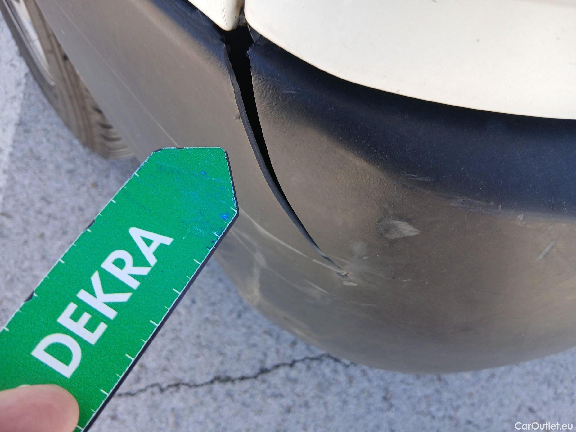  Toyota  Proace TOYOTA  / 2016 / 4P / furgón FU. MEDIO (L1) 2.0D 90kW COMFORT CARGA + #17