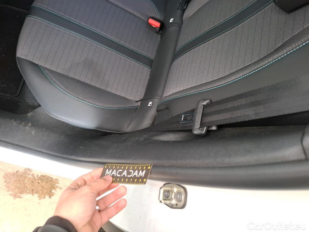  Peugeot  2008  Allure Business 1.5 HDi 110CV BVM6 E6d #14