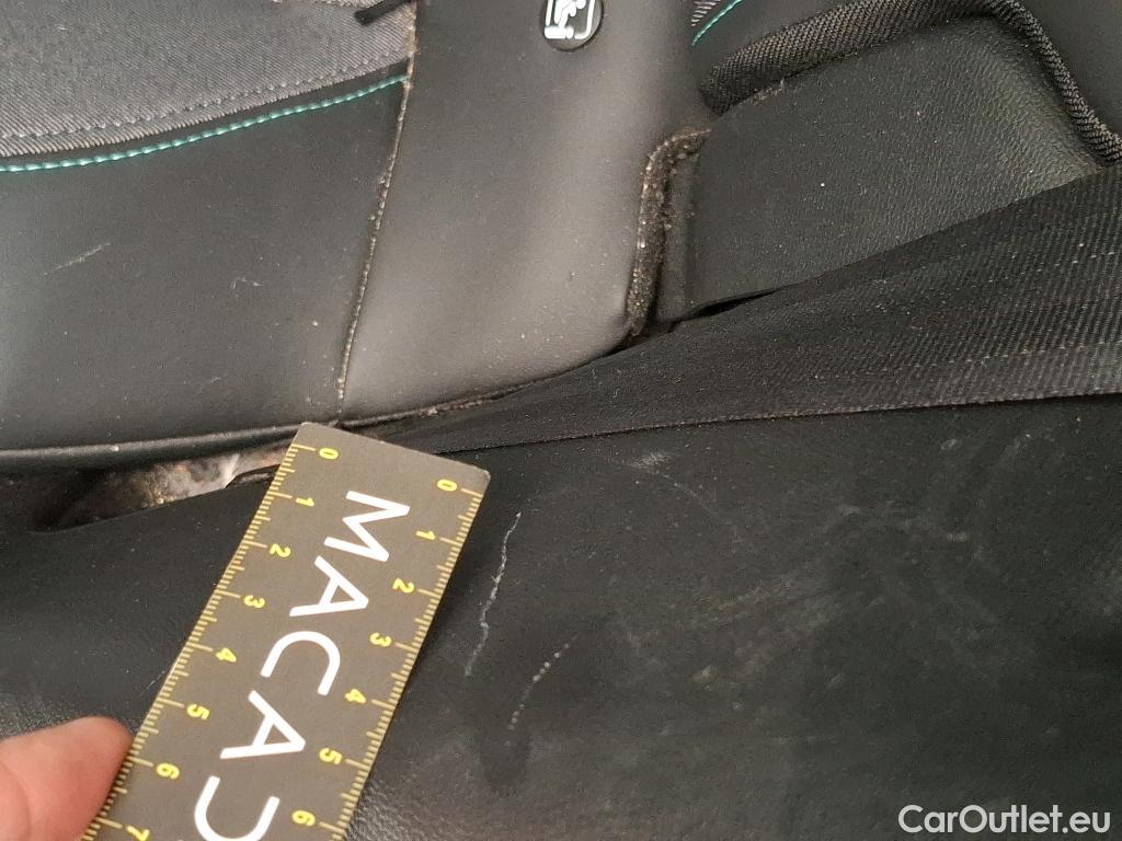  Peugeot  2008  Allure Business 1.5 HDi 110CV BVM6 E6d #15