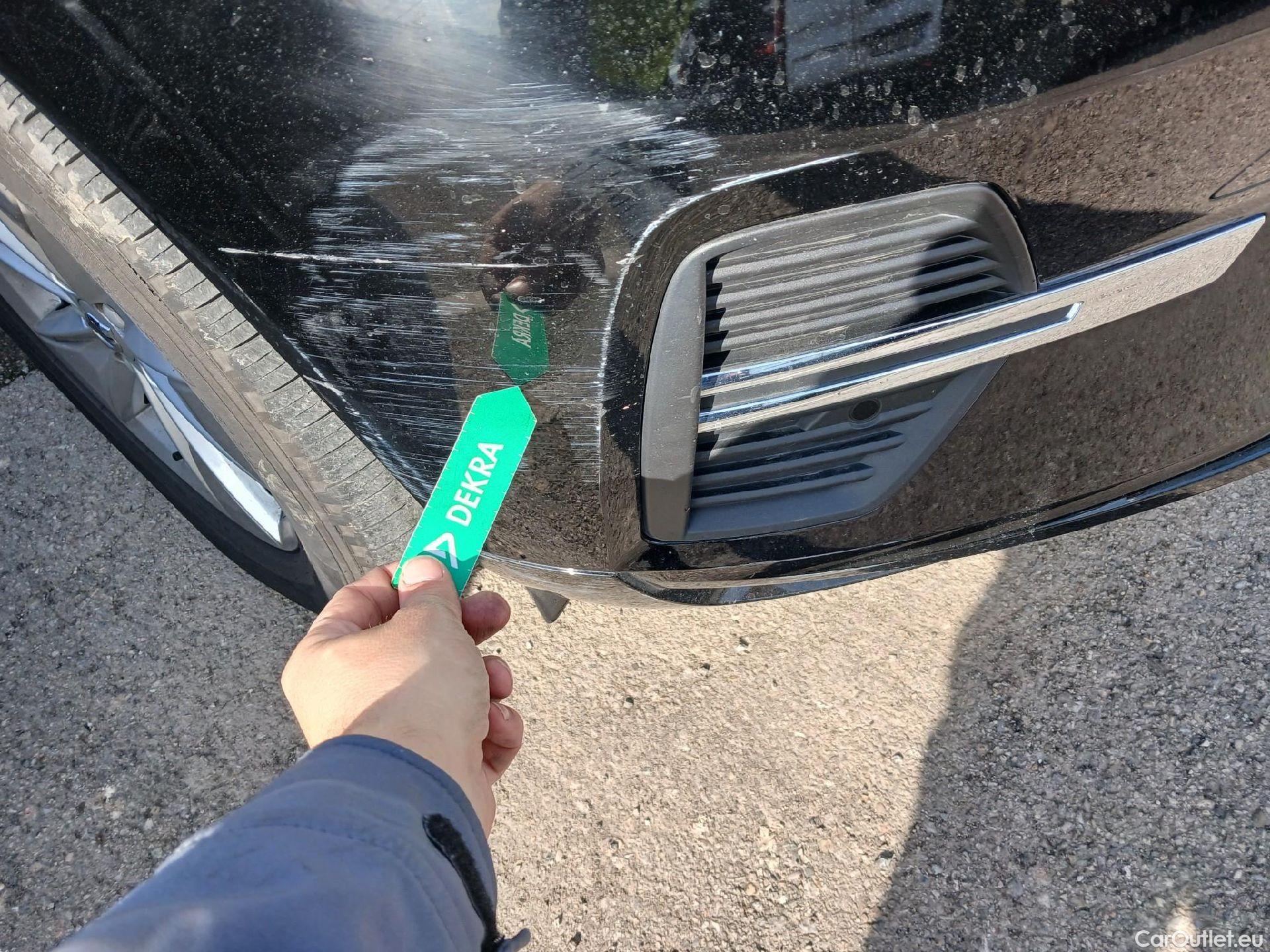  Volvo  XC60 VOLVO  / 2017 / 5P / todoterreno 2.0 B4 D Core Auto #1