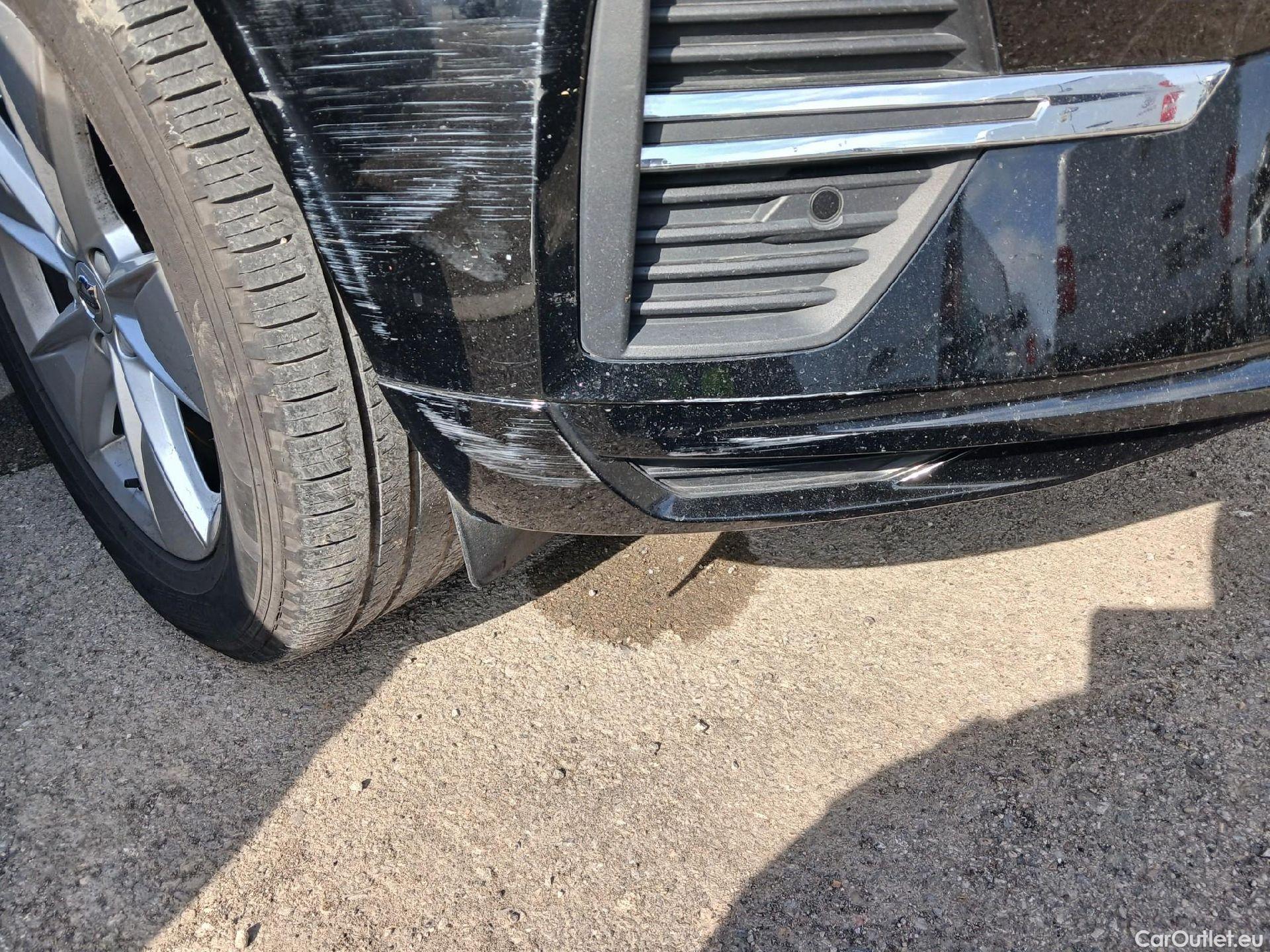  Volvo  XC60 VOLVO  / 2017 / 5P / todoterreno 2.0 B4 D Core Auto #4