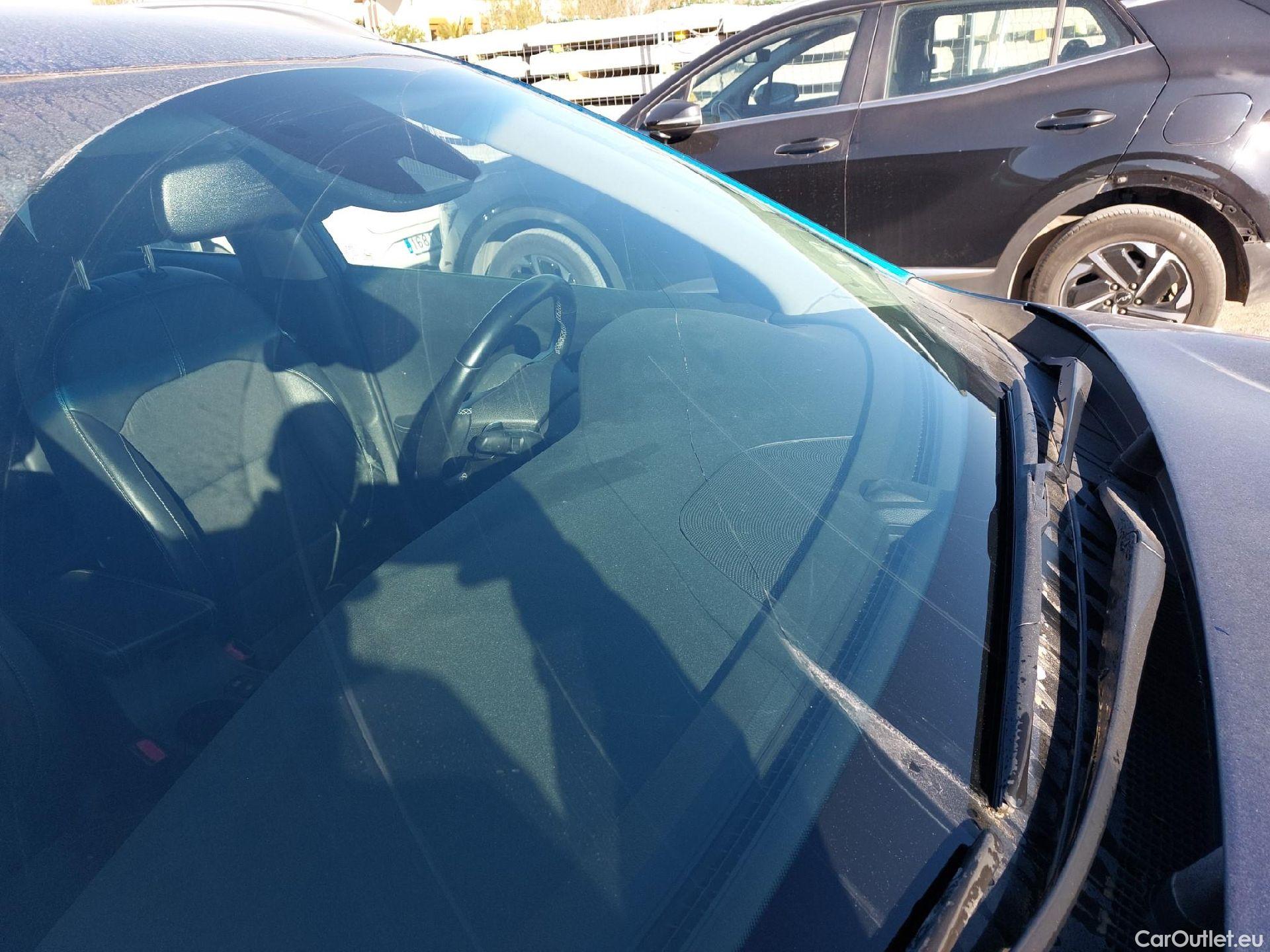  KIA  Niro KIA  / 2019 / 5P / crossover 1.6 GDi HEV 104kW (141CV) Drive #15