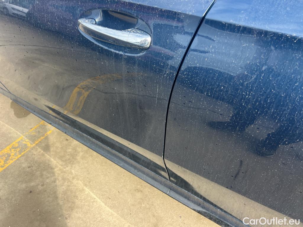  Mercedes  A-Klasse MERCEDES-BENZ Clase A / 2018 / 5P / berlina con portón Mercedes-AMG A 35 4MATIC+ #17