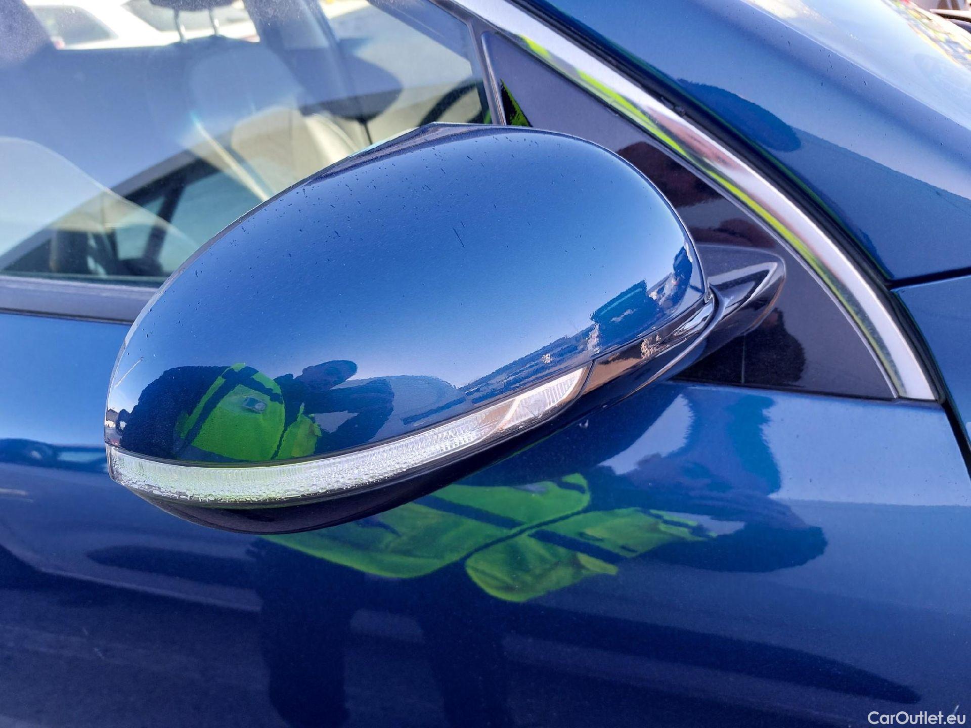  KIA  Niro KIA  / 2019 / 5P / crossover 1.6 GDi HEV 104kW (141CV) Drive #14