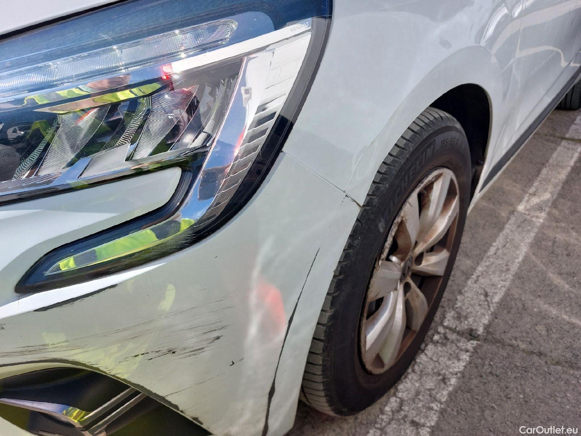  Renault  Clio RENAULT  / 2019 / 5P / berlina con portón Business Blue dCi 63 kW (85CV) #6