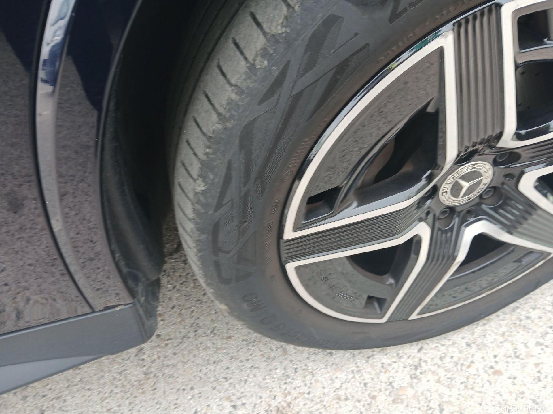  Mercedes  GLC MERCEDES-BENZ  / 2022 / 5P / todoterreno  200 4MATIC #29