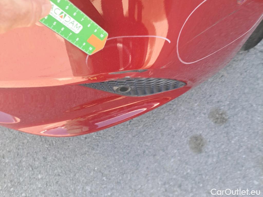  Mercedes  A-Klasse MERCEDES-BENZ Clase A / 2018 / 5P / berlina con portón A 180 #14