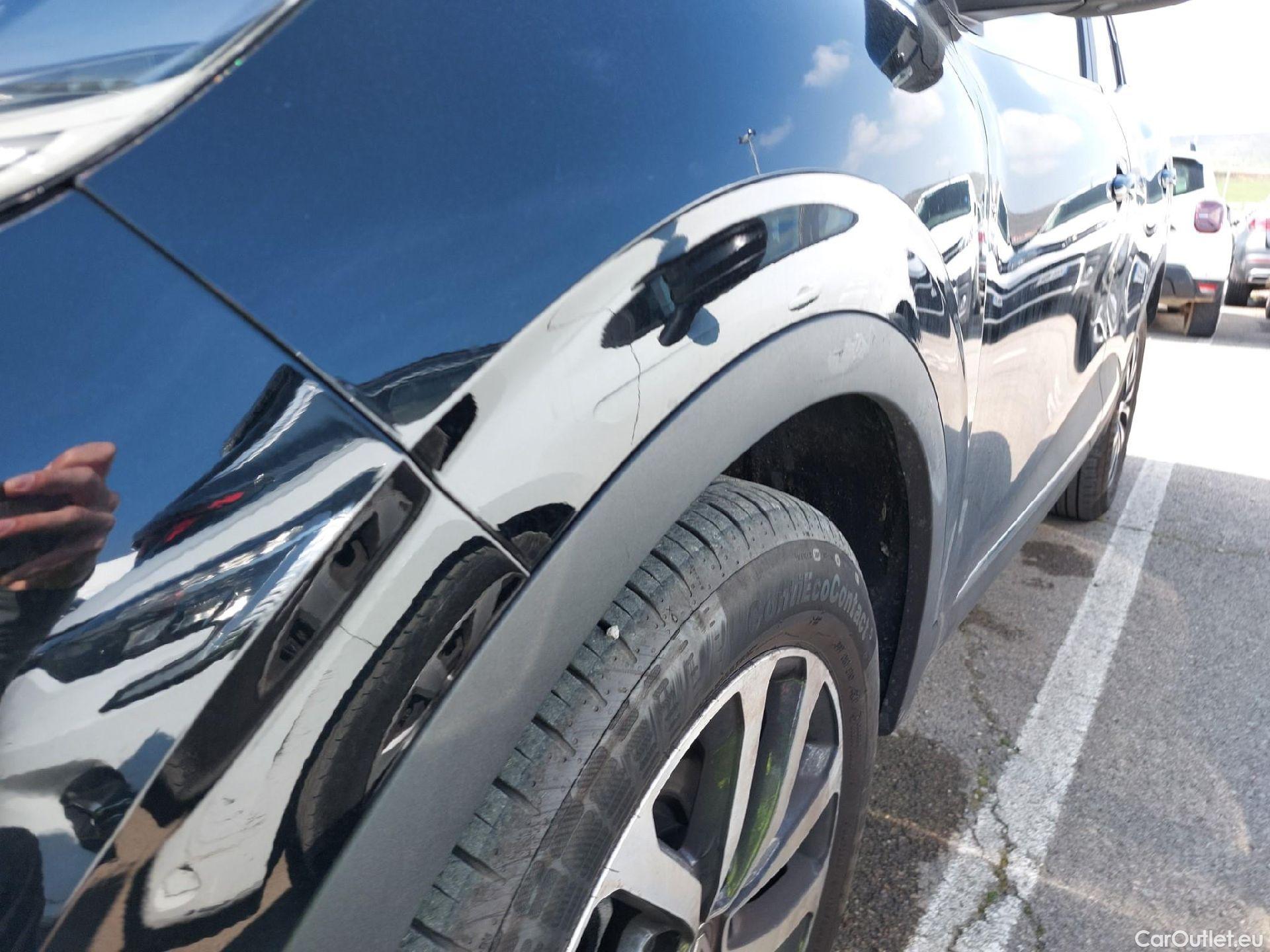  Renault  Kadjar RENAULT  / 2019 / 5P / crossover Zen GPF TCe 103kW (140CV) EDC (AC) #4