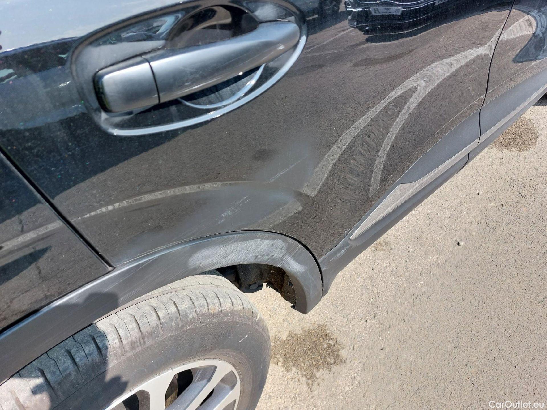  Renault  Kadjar RENAULT  / 2019 / 5P / crossover Zen GPF TCe 103kW (140CV) EDC (AC) #14