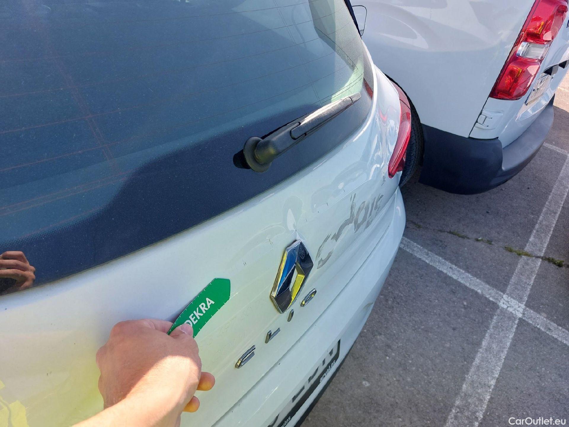  Renault  Clio RENAULT  / 2019 / 5P / berlina con portón Business Blue dCi 63 kW (85CV) #19