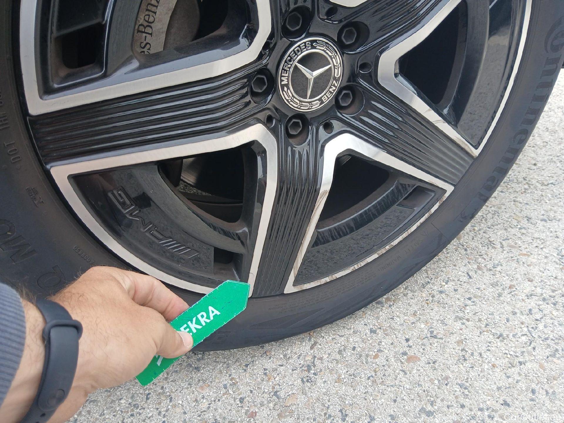  Mercedes  GLC MERCEDES-BENZ  / 2022 / 5P / todoterreno  200 4MATIC #28