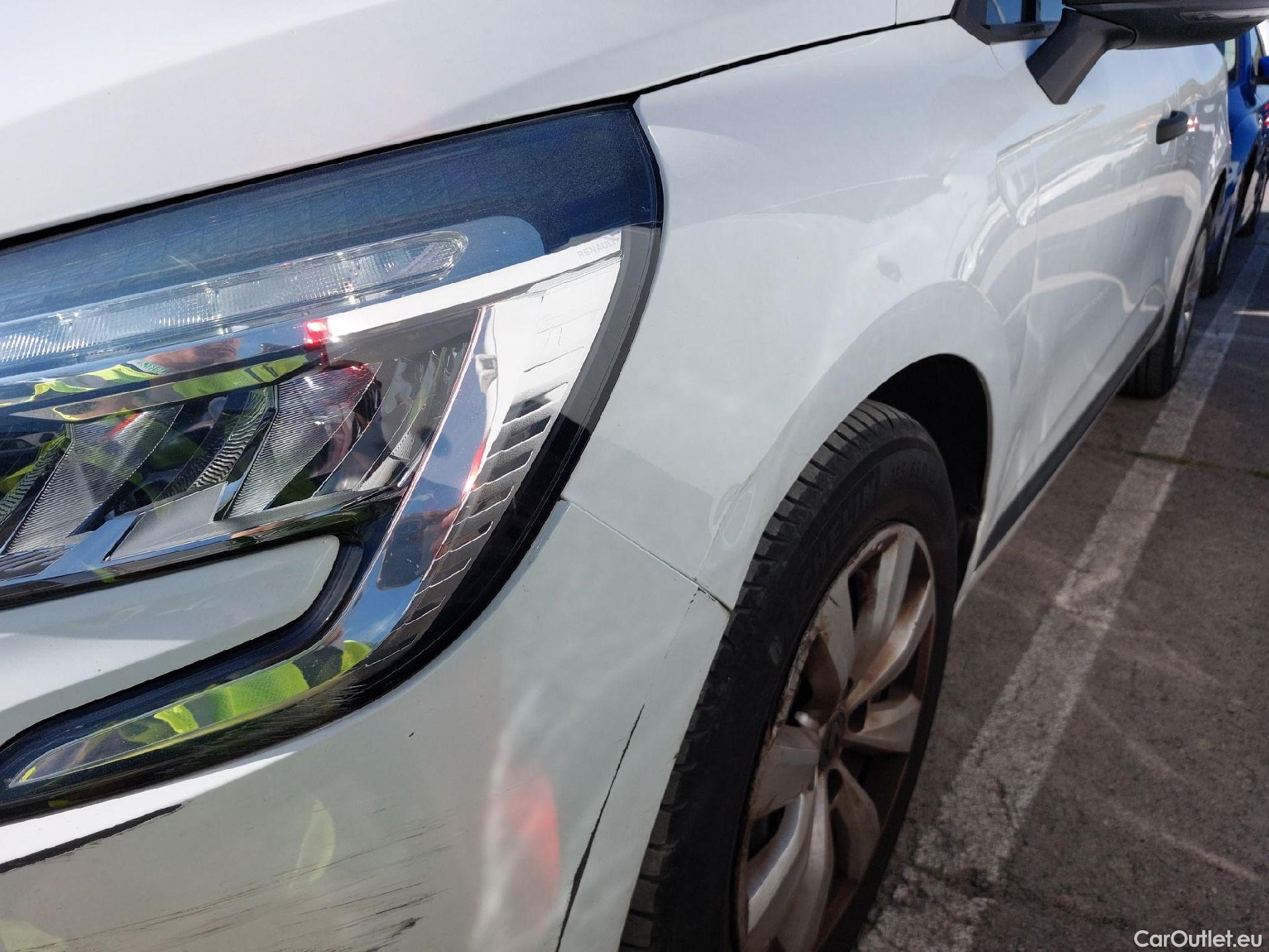  Renault  Clio RENAULT  / 2019 / 5P / berlina con portón Business Blue dCi 63 kW (85CV) #7