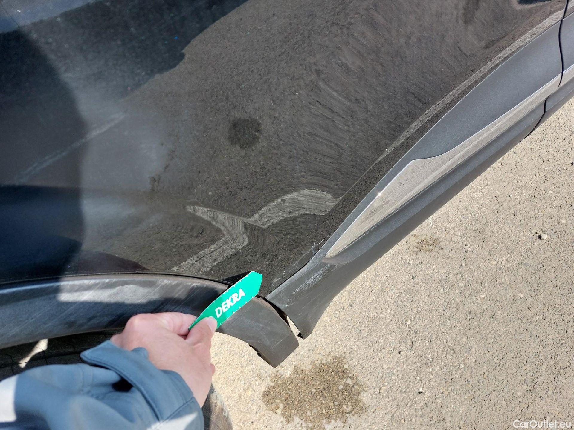  Renault  Kadjar RENAULT  / 2019 / 5P / crossover Zen GPF TCe 103kW (140CV) EDC (AC) #13