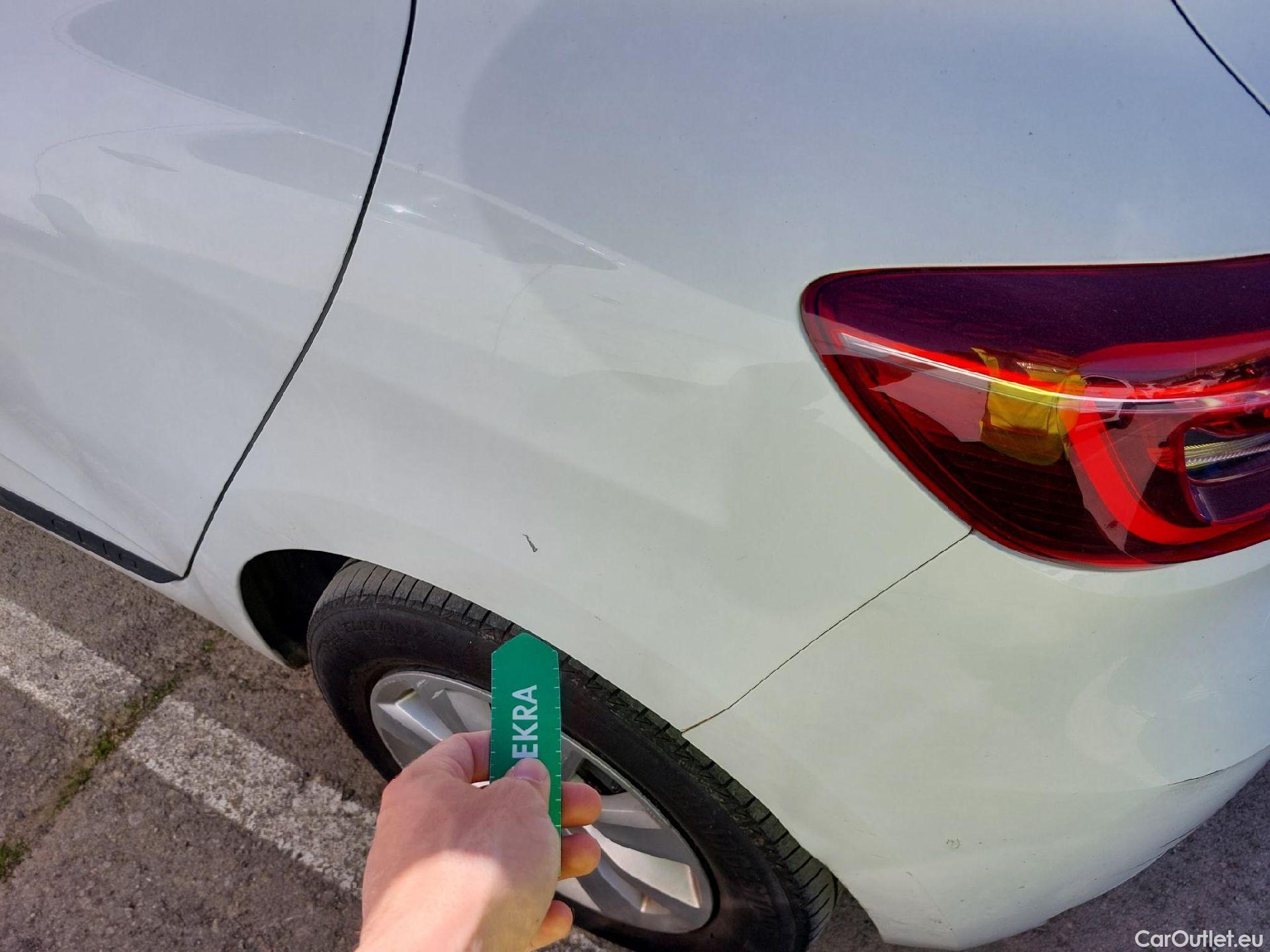  Renault  Clio RENAULT  / 2019 / 5P / berlina con portón Business Blue dCi 63 kW (85CV) #16