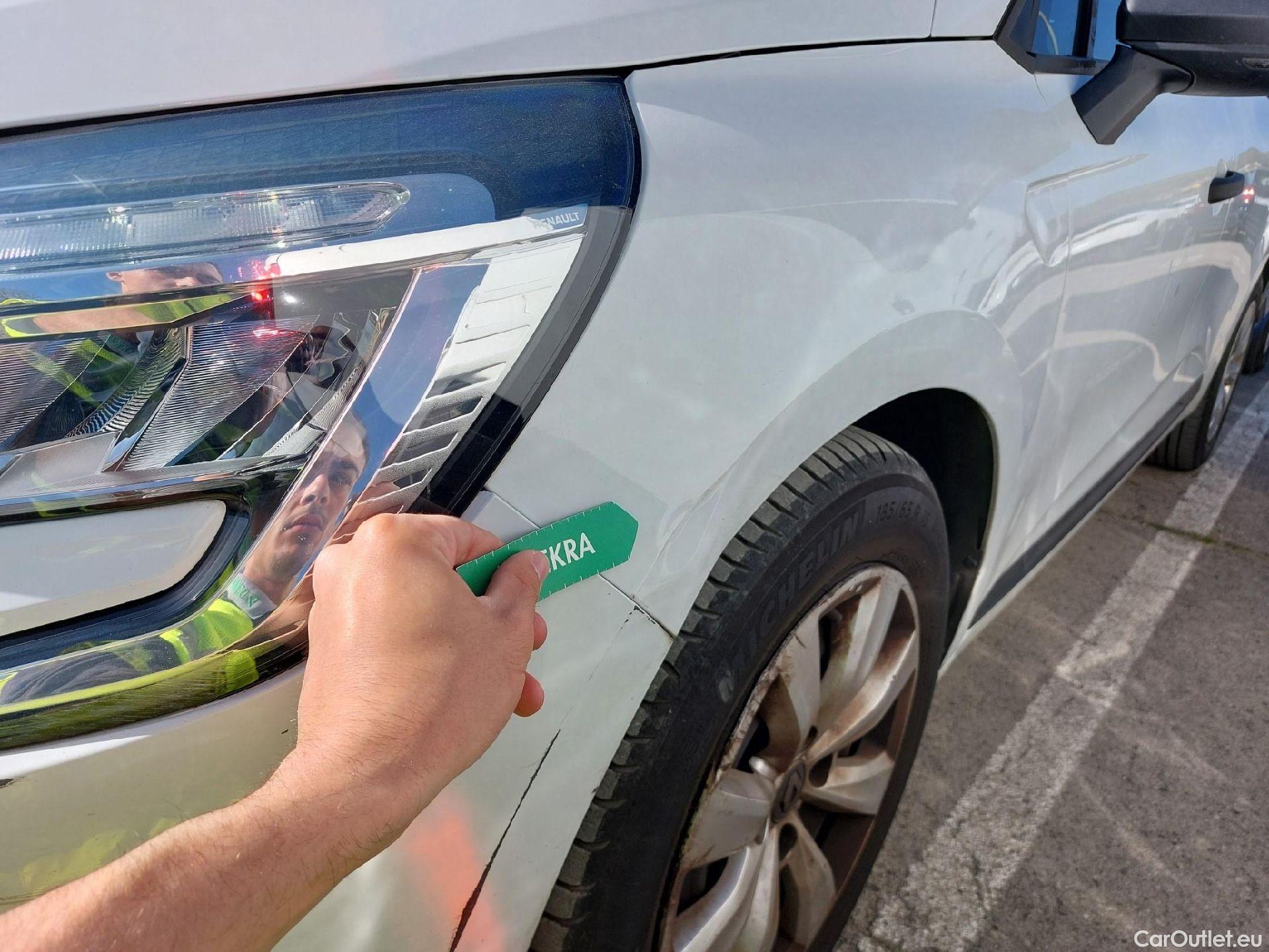  Renault  Clio RENAULT  / 2019 / 5P / berlina con portón Business Blue dCi 63 kW (85CV) #8