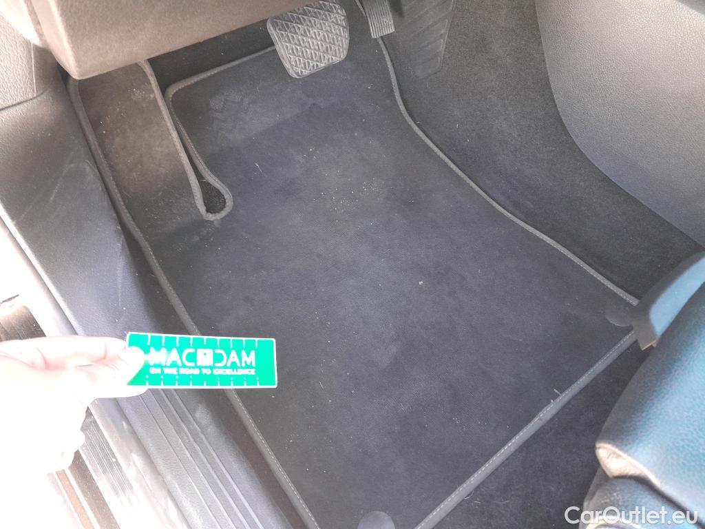  Mercedes  GLB MERCEDES-BENZ  / 2019 / 5P / todoterreno 2.0  200 D DCT 110KW (150CV) #19