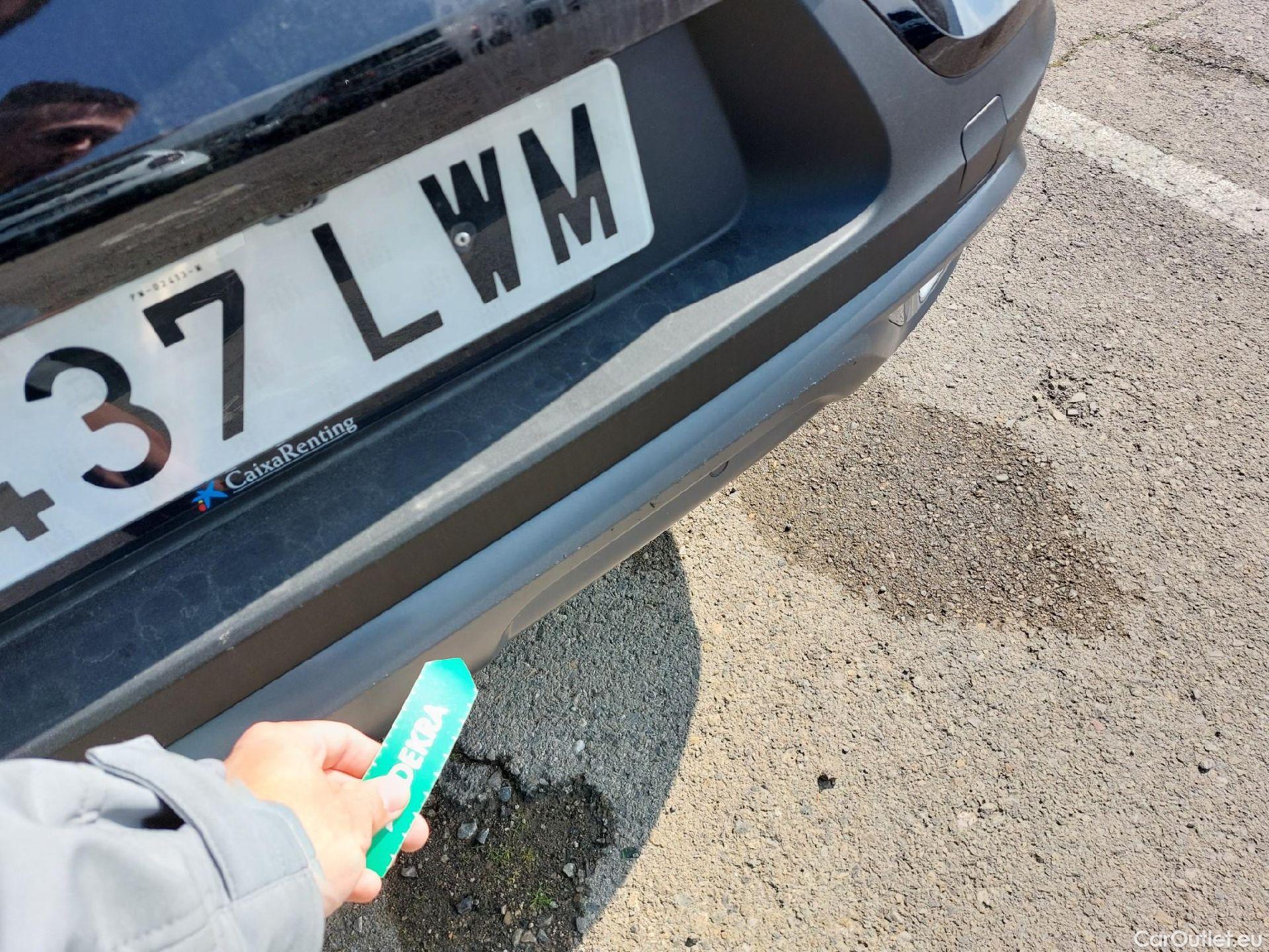  Renault  Kadjar RENAULT  / 2019 / 5P / crossover Zen GPF TCe 103kW (140CV) EDC (AC) #10